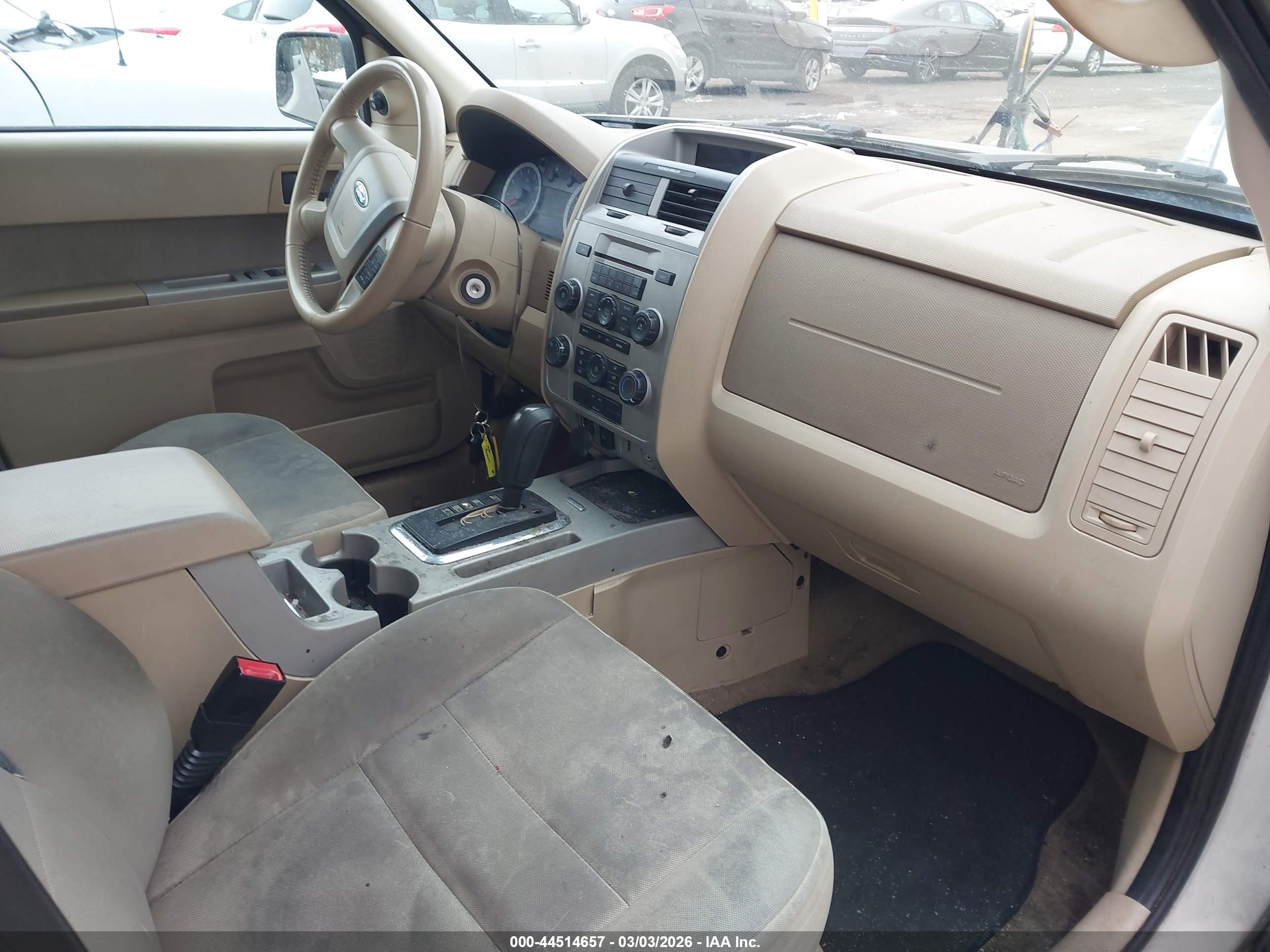 FORD ESCAPE image 5