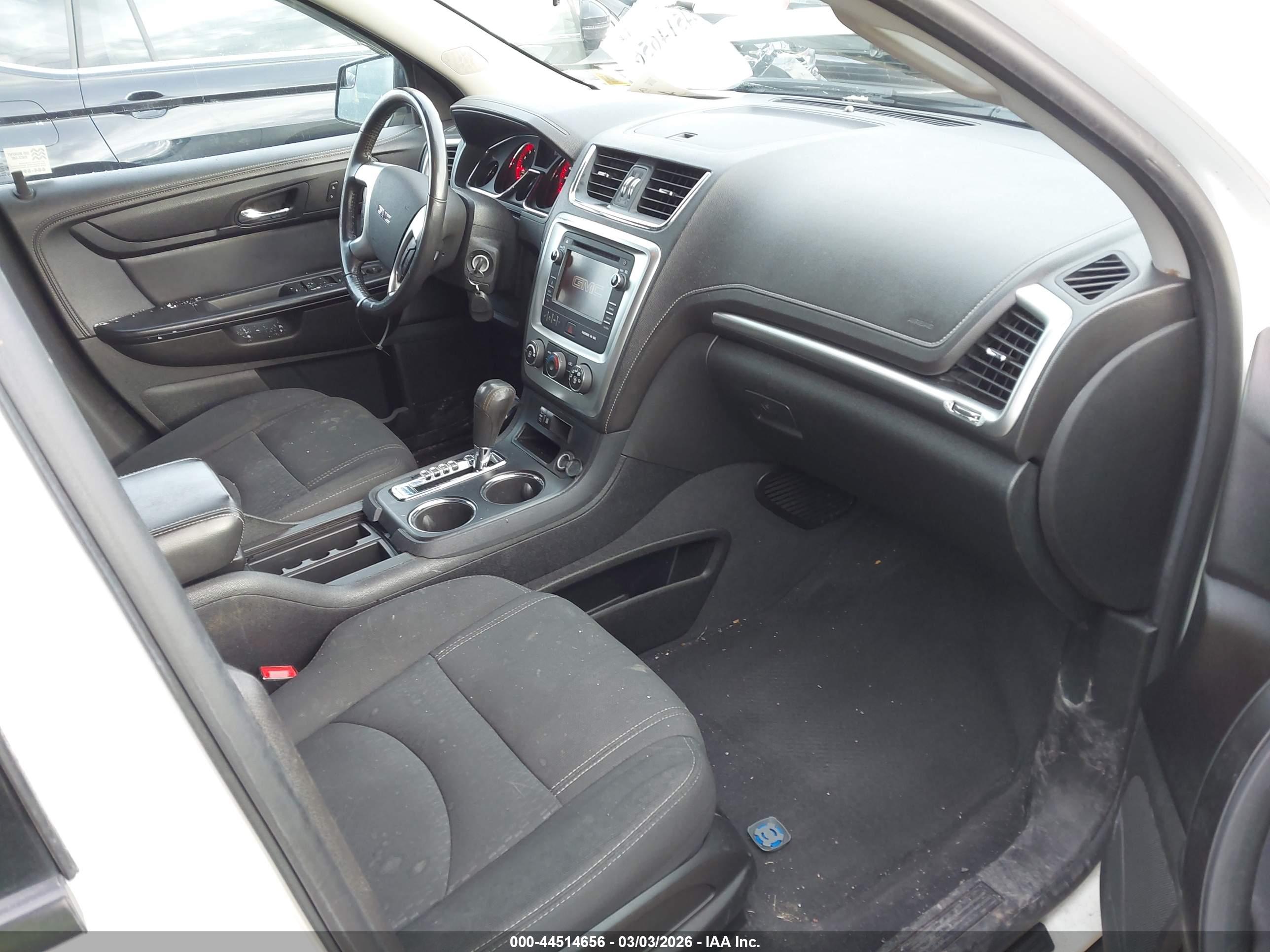 GMC ACADIA image 5