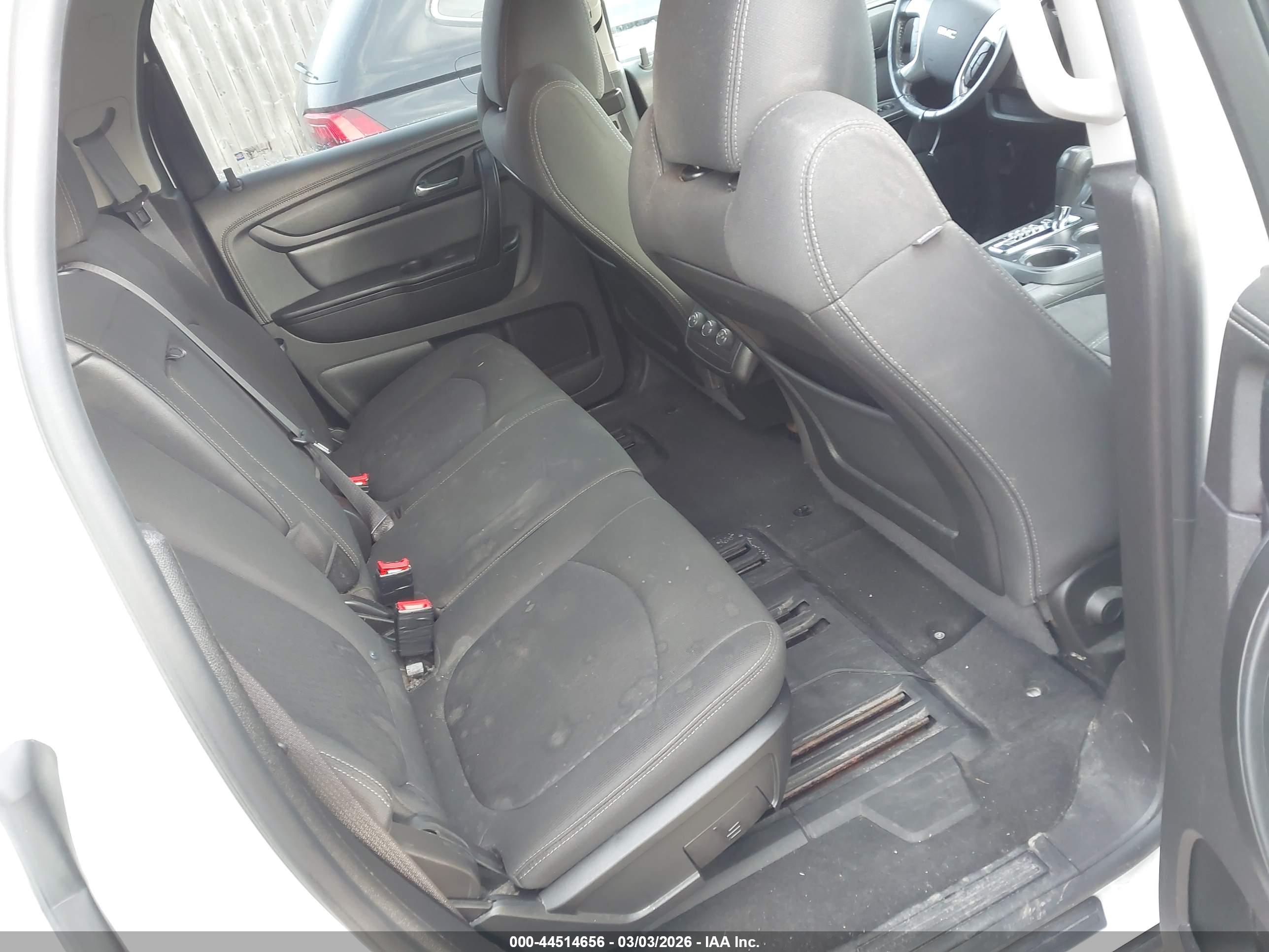 GMC ACADIA image 8