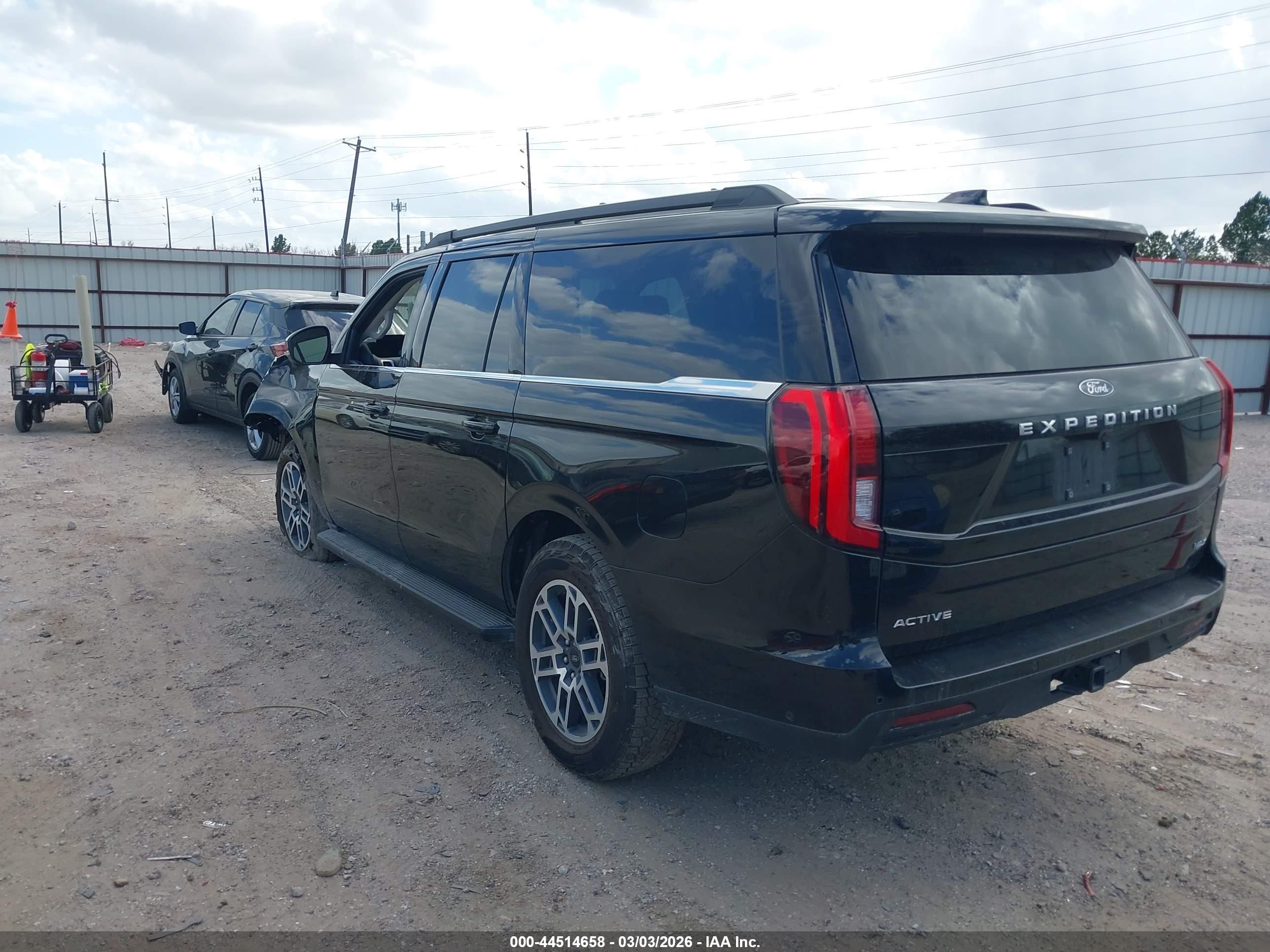 FORD EXPEDITION image 3