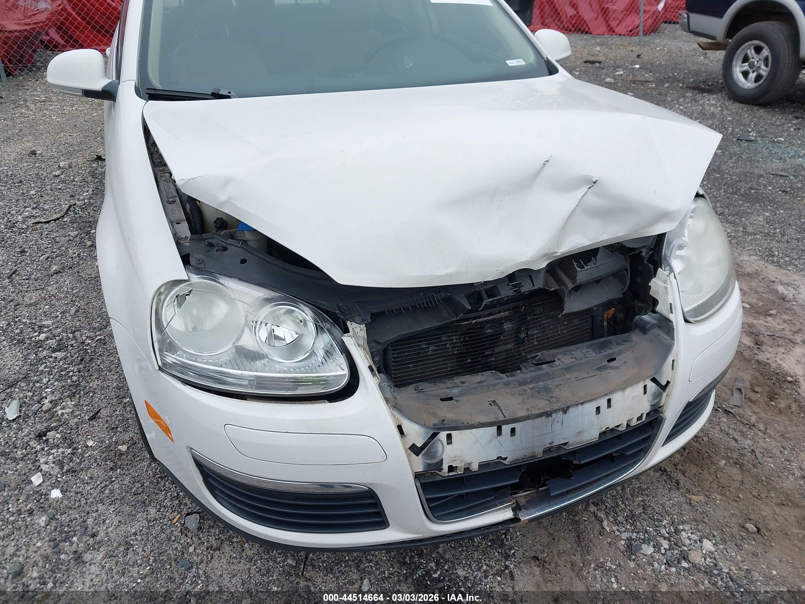 VOLKSWAGEN JETTA image 6