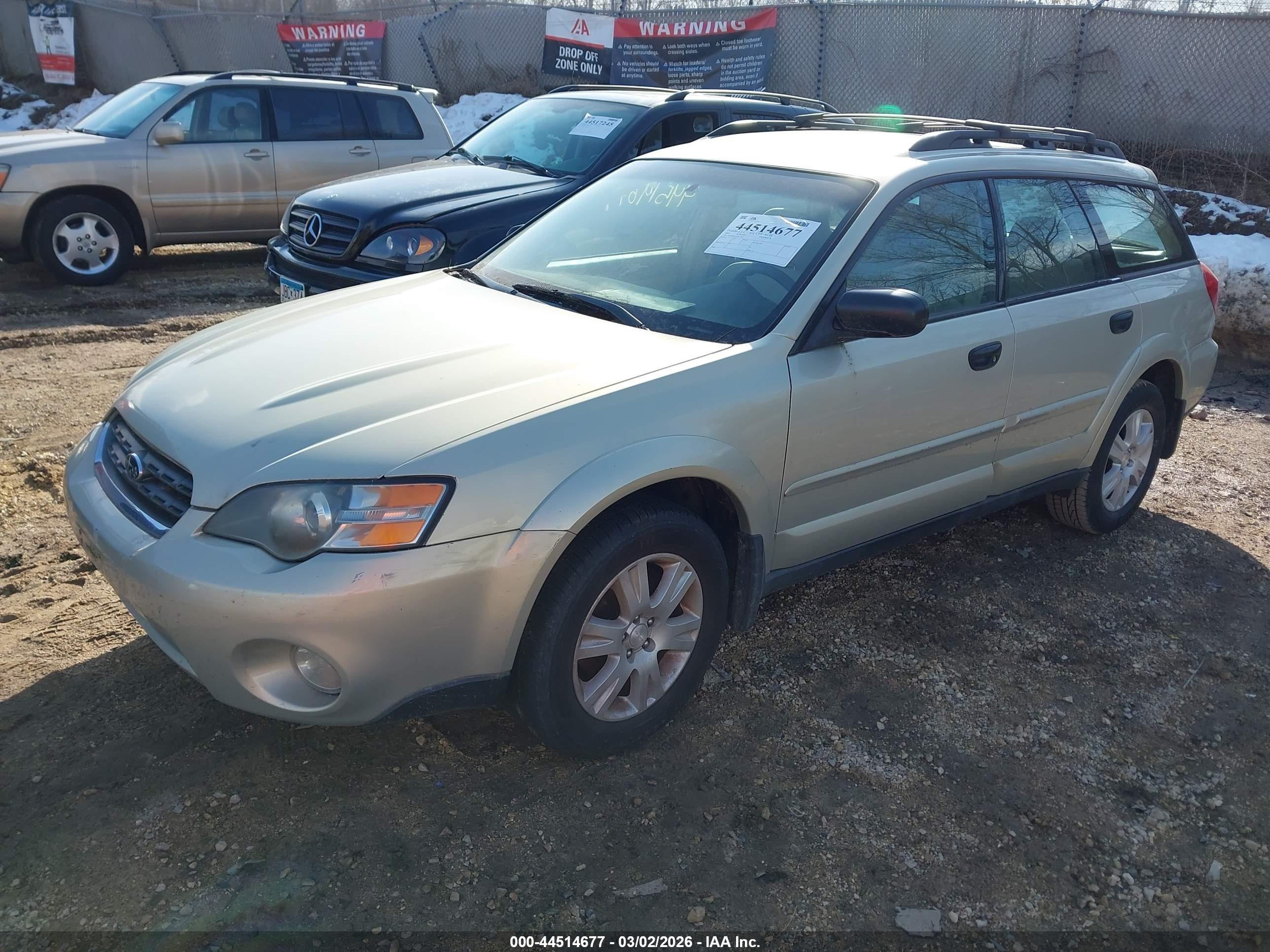 SUBARU OUTBACK image 2