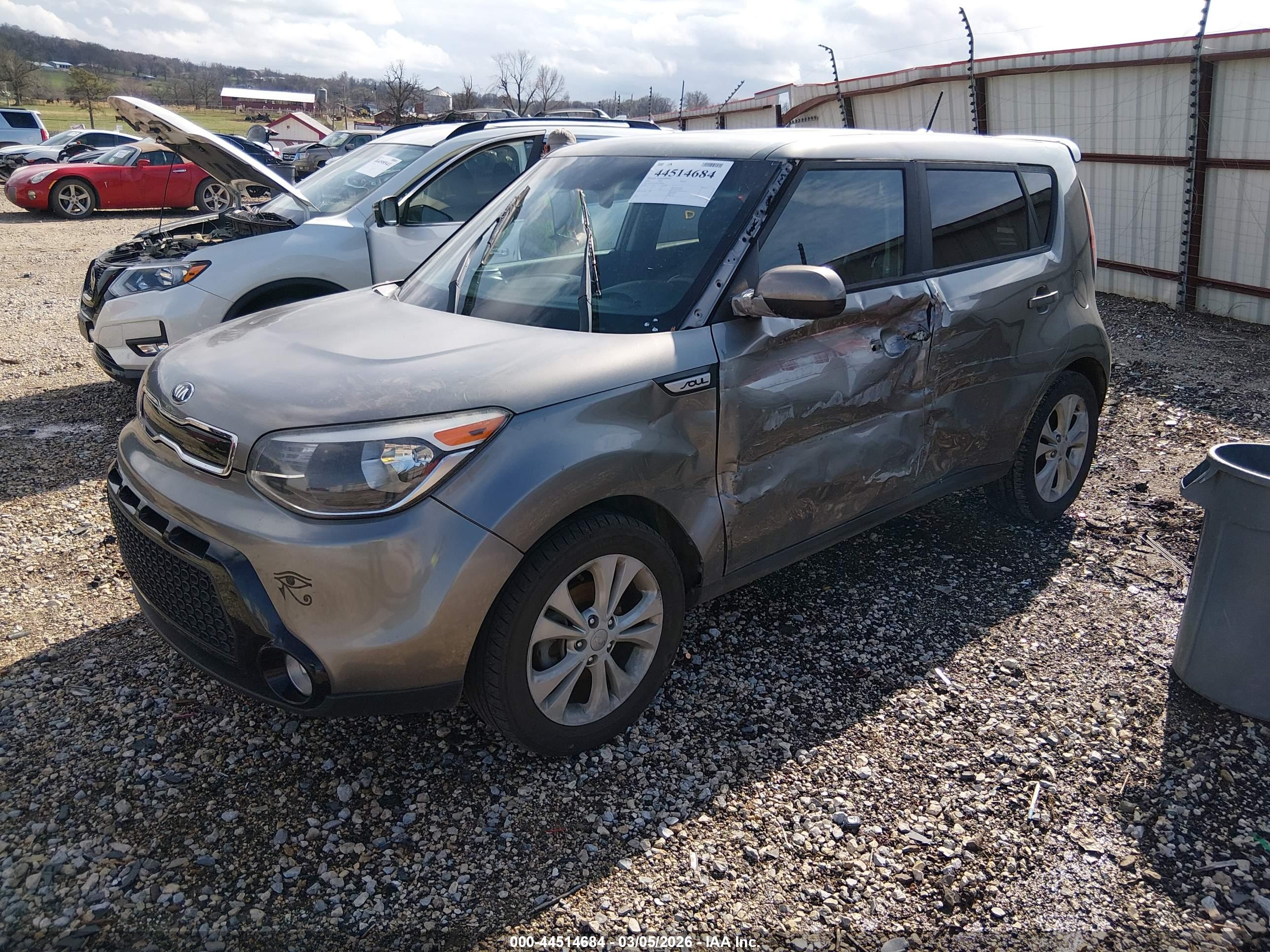 KIA SOUL image 2