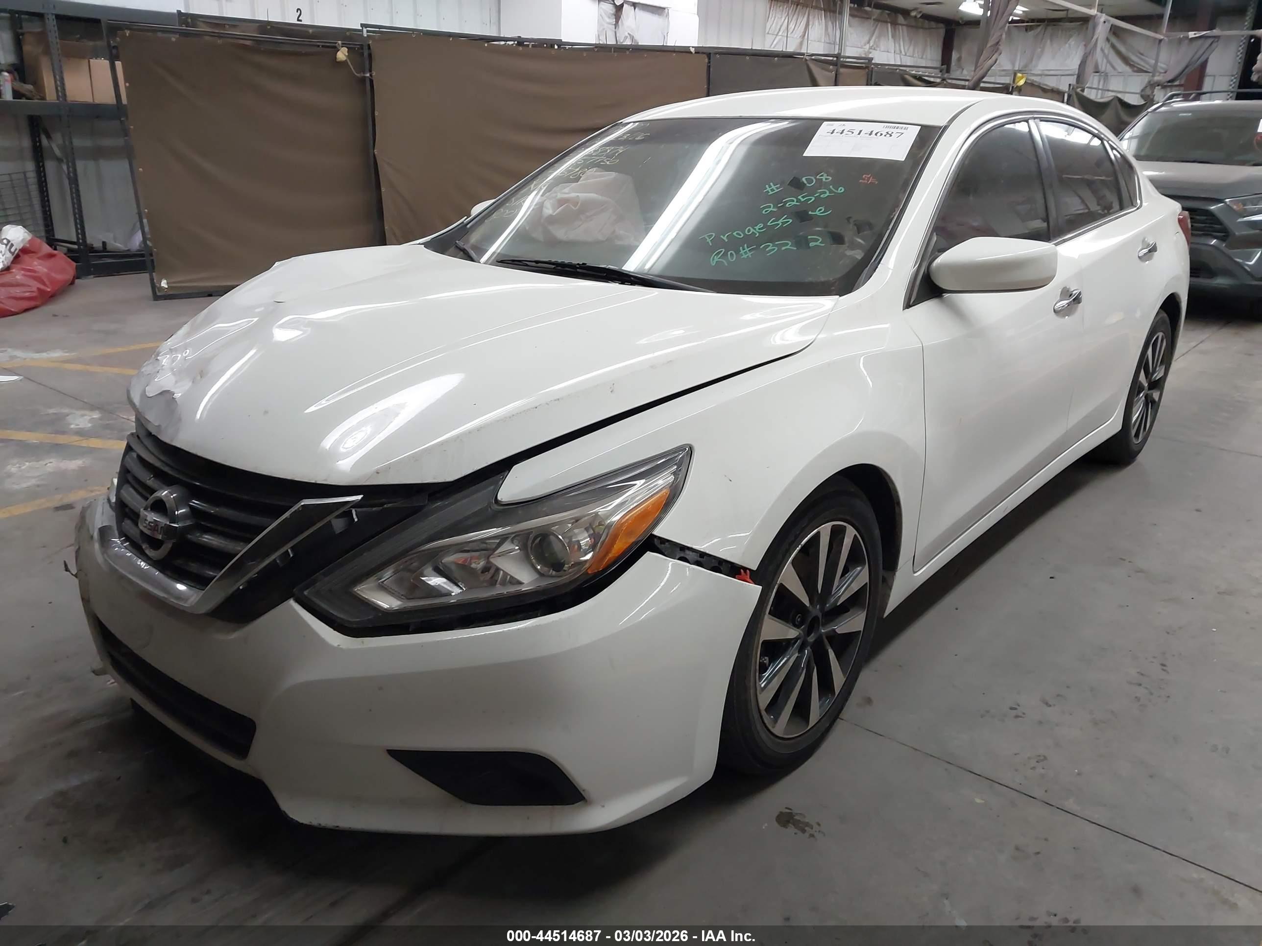 NISSAN ALTIMA image 2