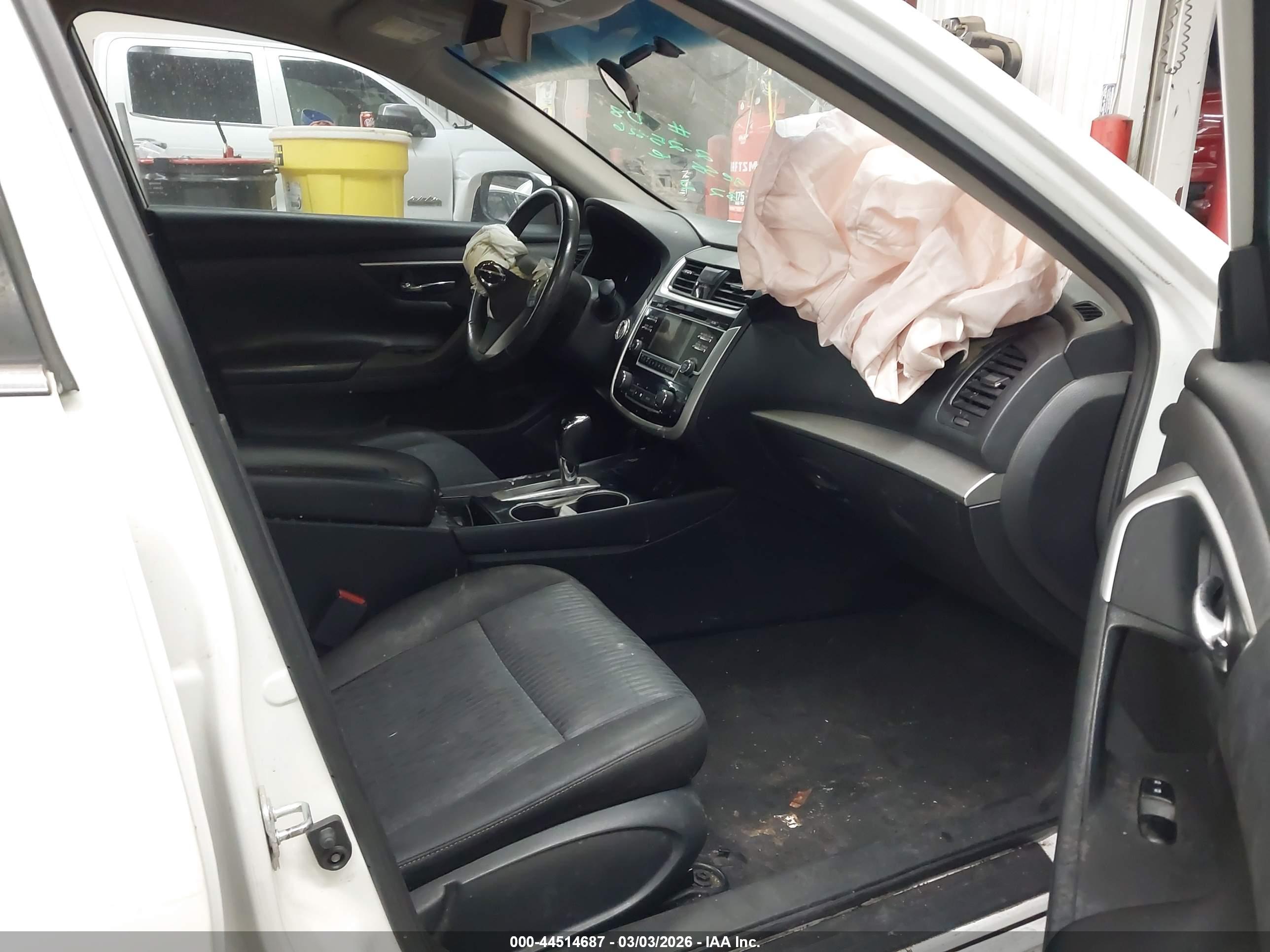 NISSAN ALTIMA image 5