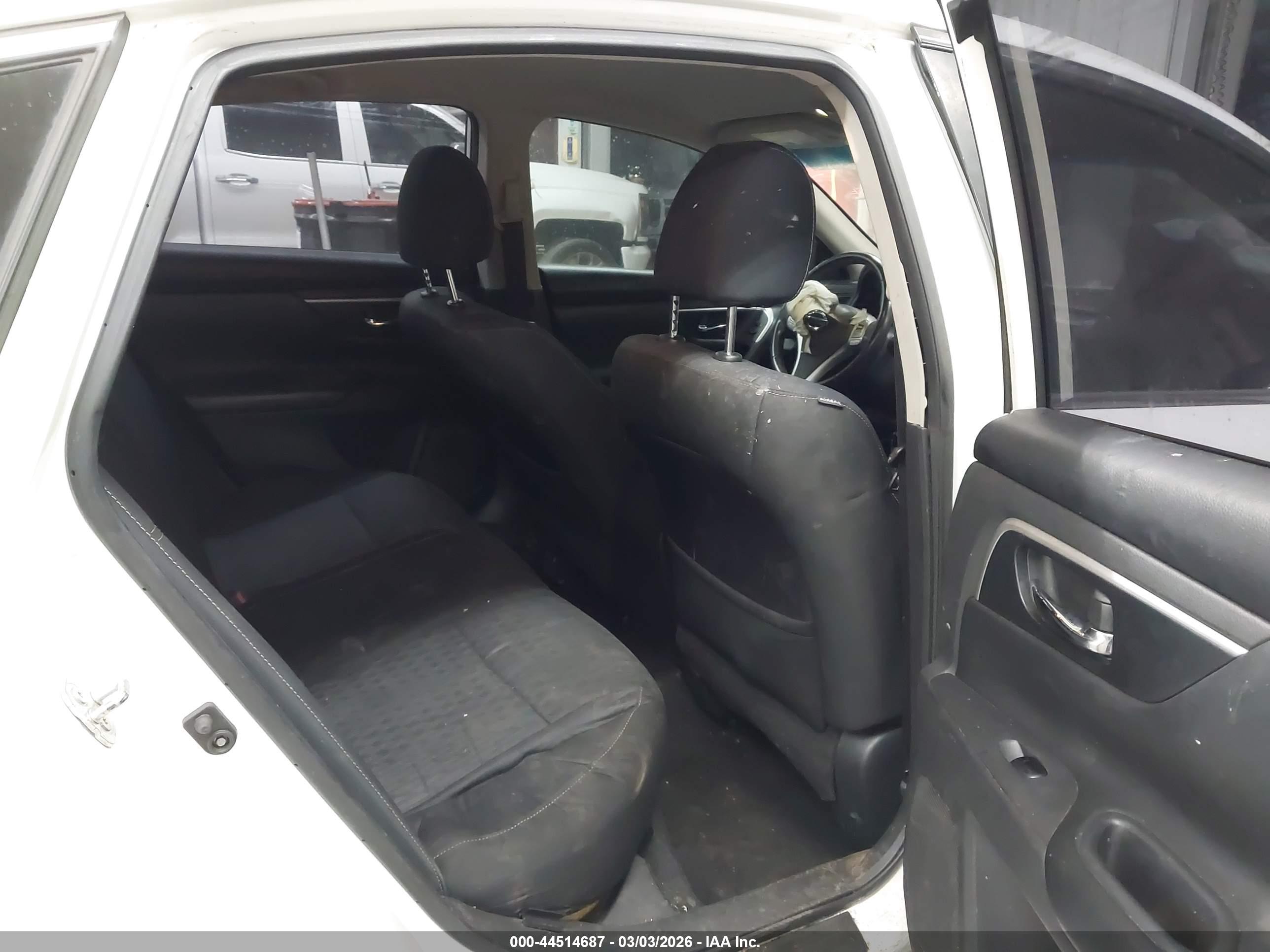 NISSAN ALTIMA image 8