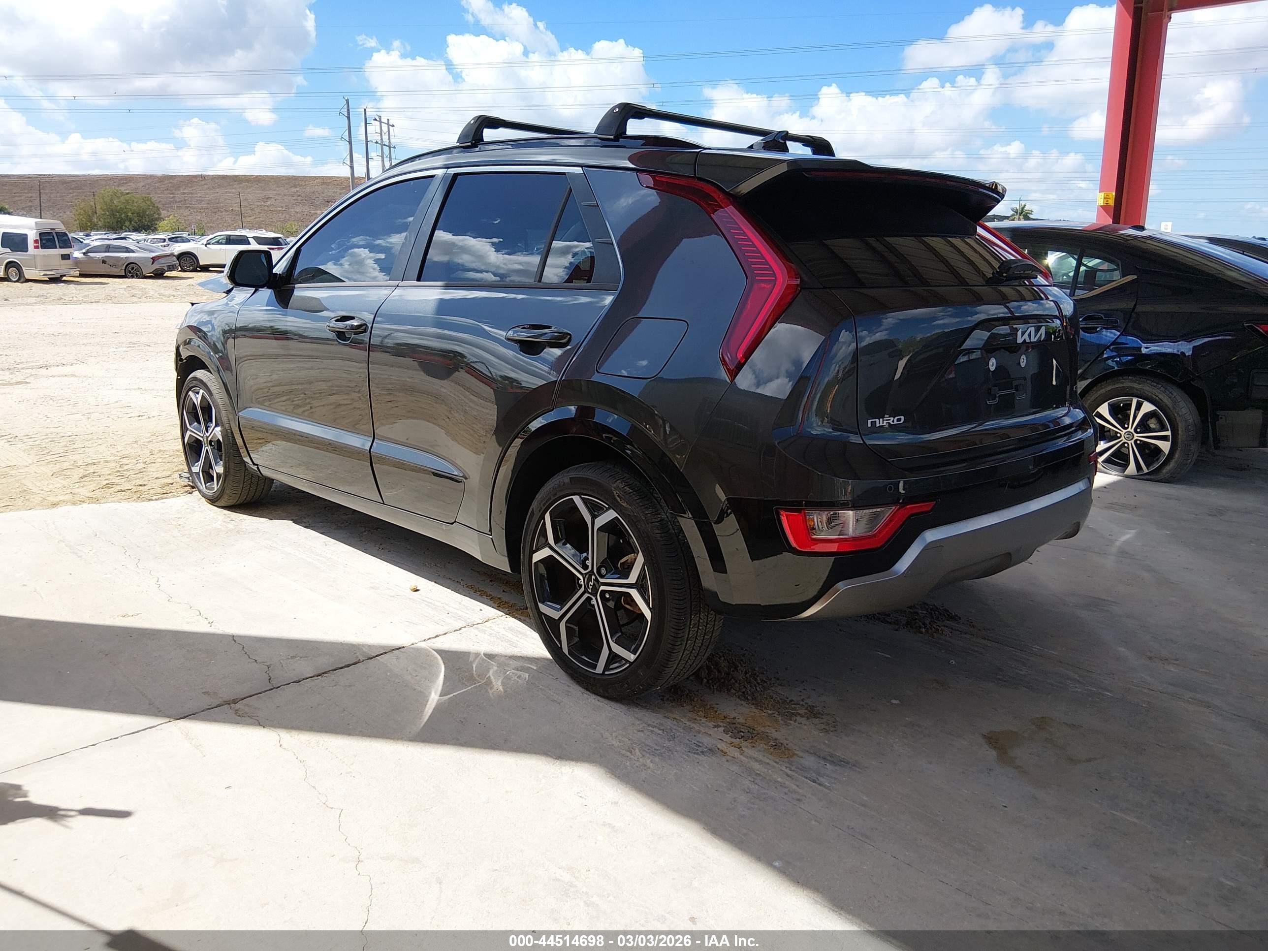 KIA NIRO image 3