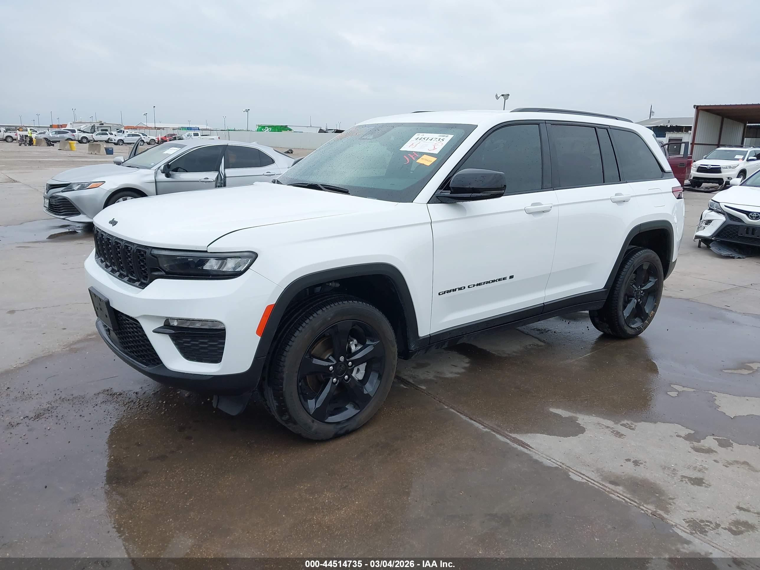 JEEP GRAND image 2