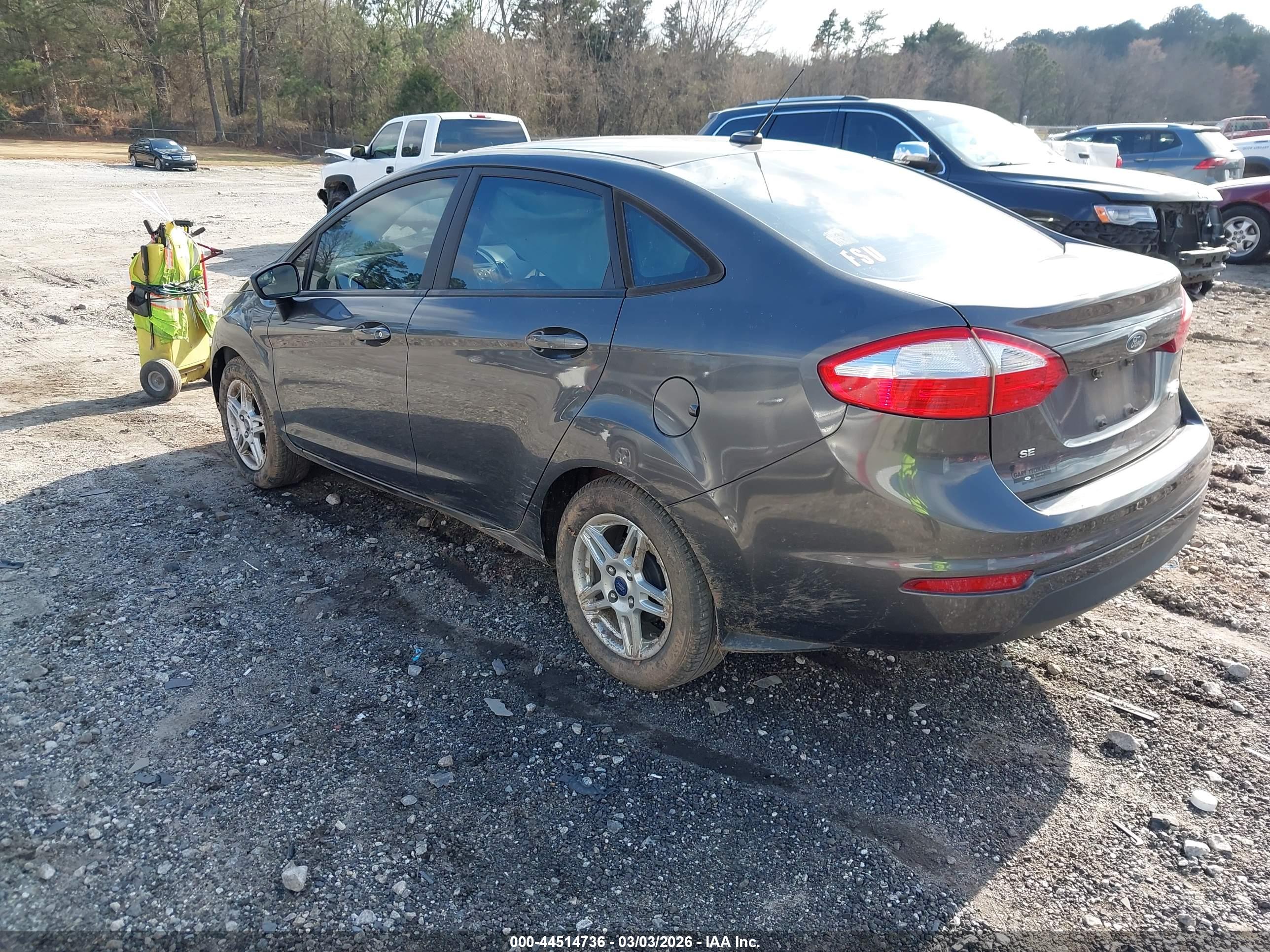 FORD FIESTA image 3