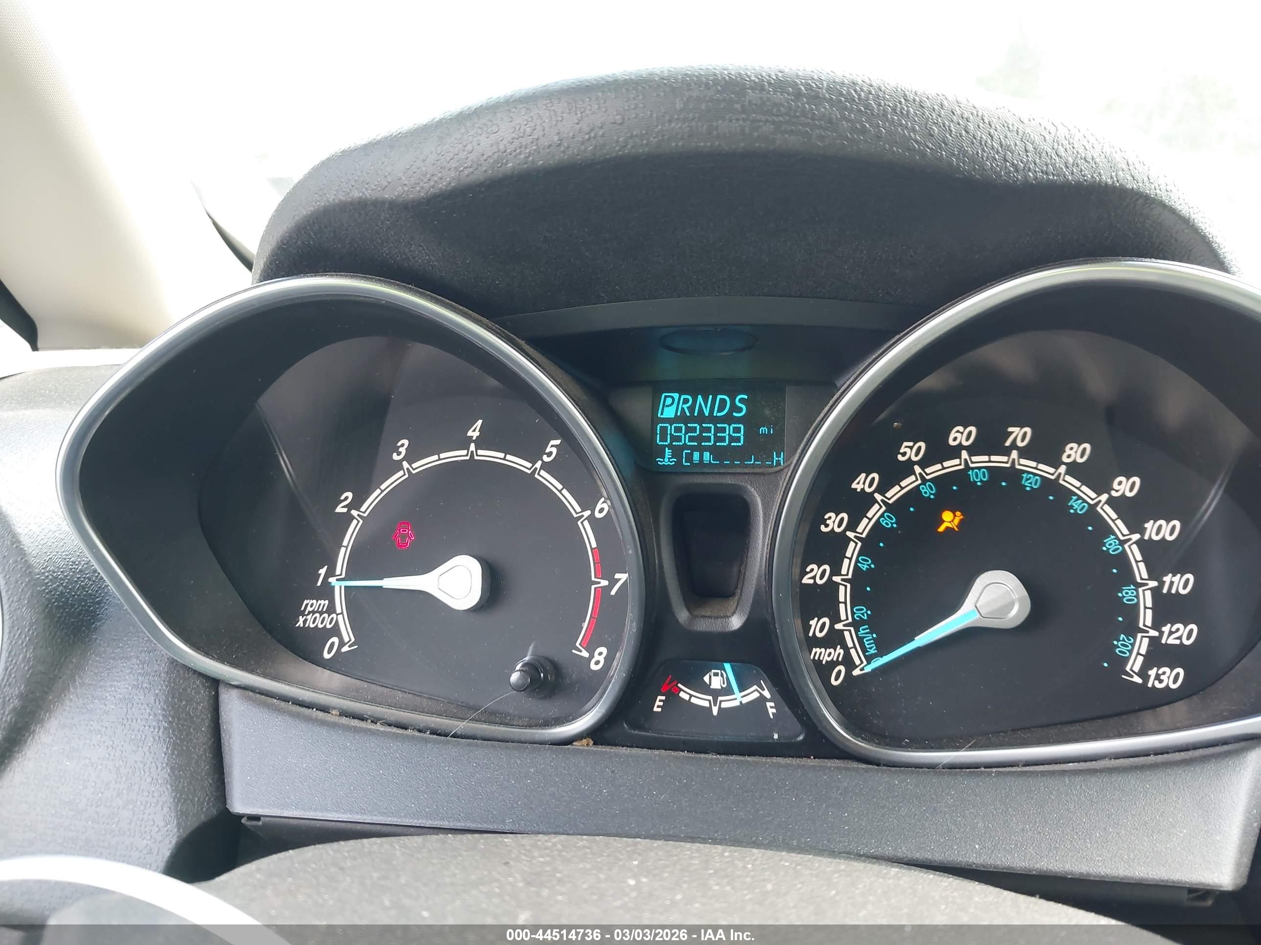 FORD FIESTA image 7