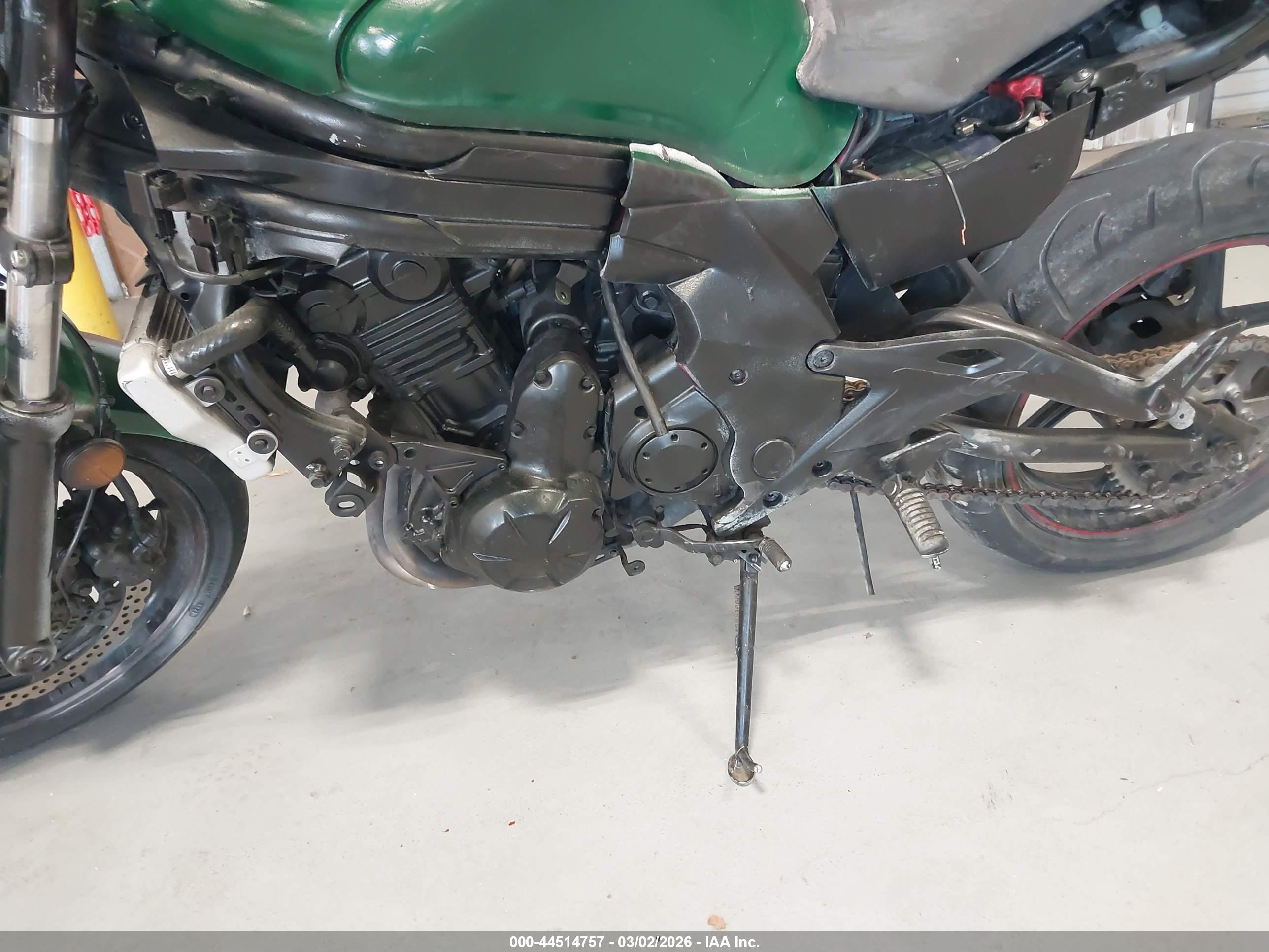 KAWASAKI EX650 image 9