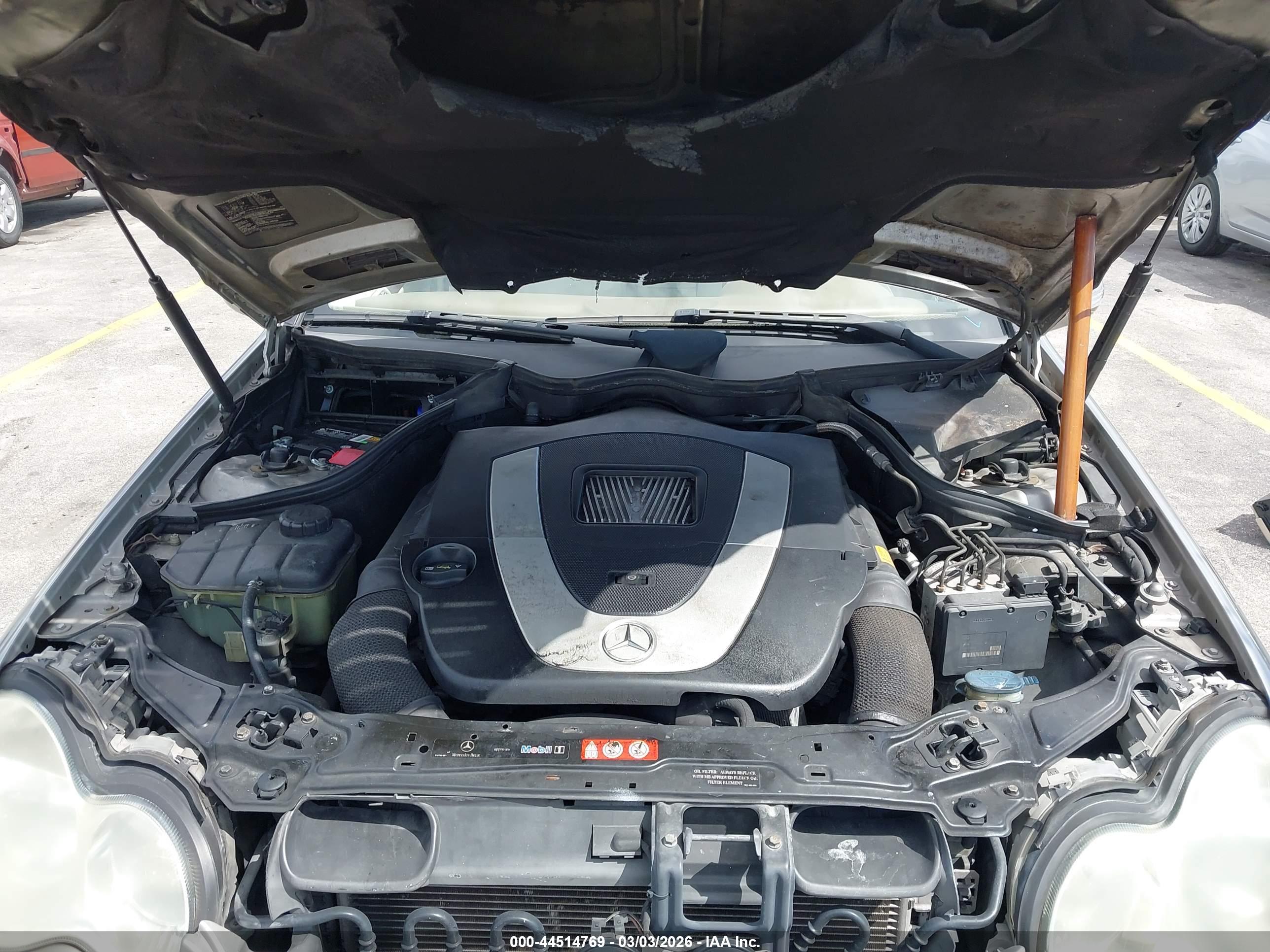 MERCEDES-BENZ C image 10