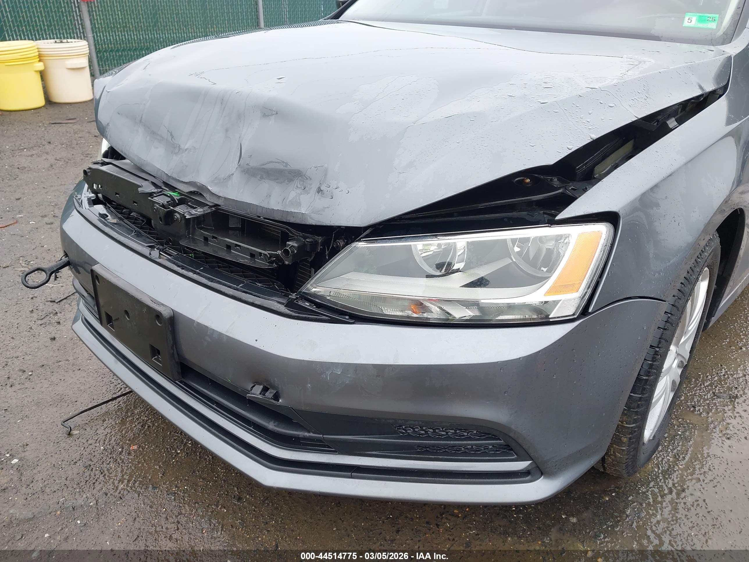 VOLKSWAGEN JETTA image 6