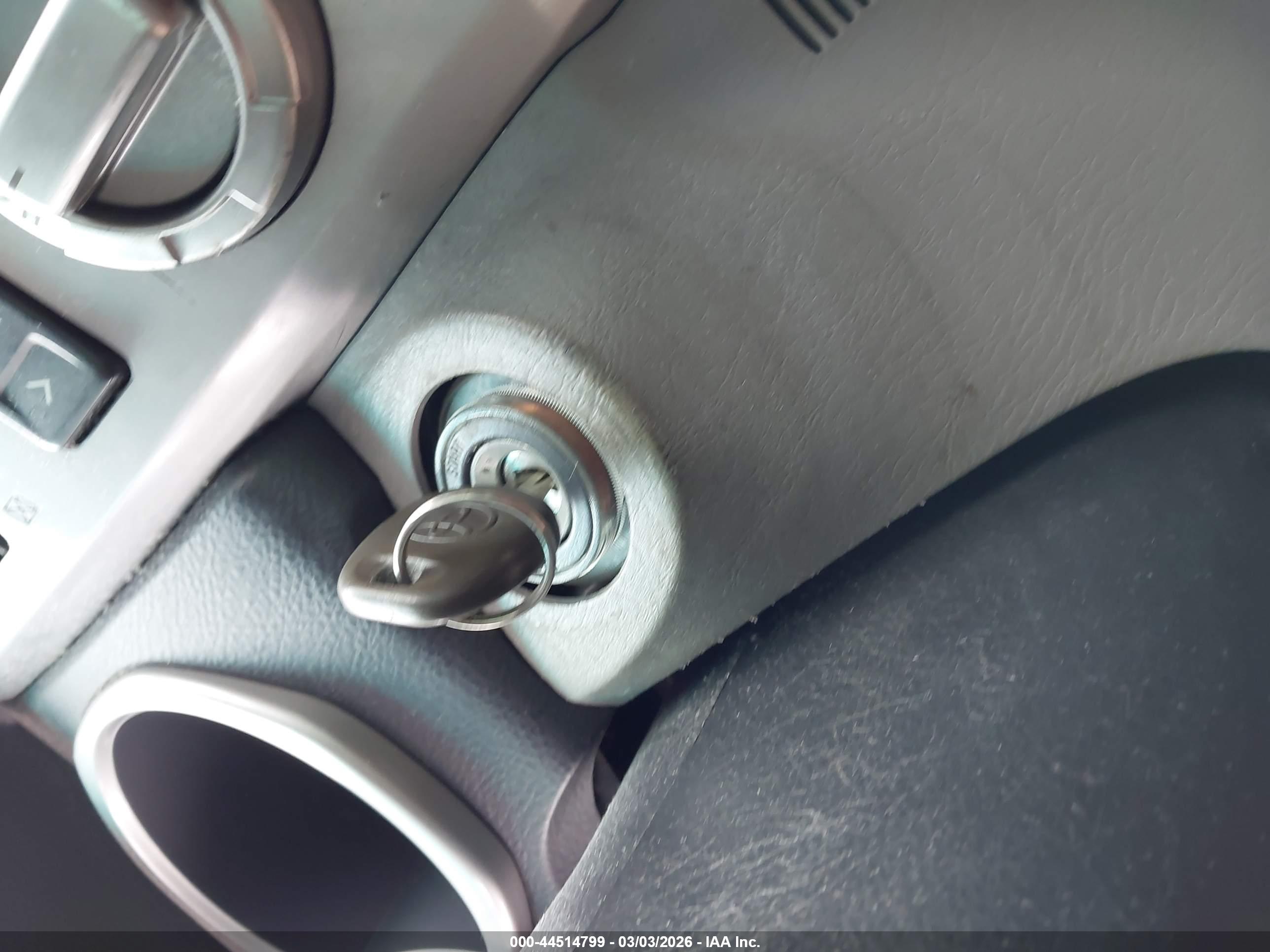 TOYOTA 4RUNNER image 11