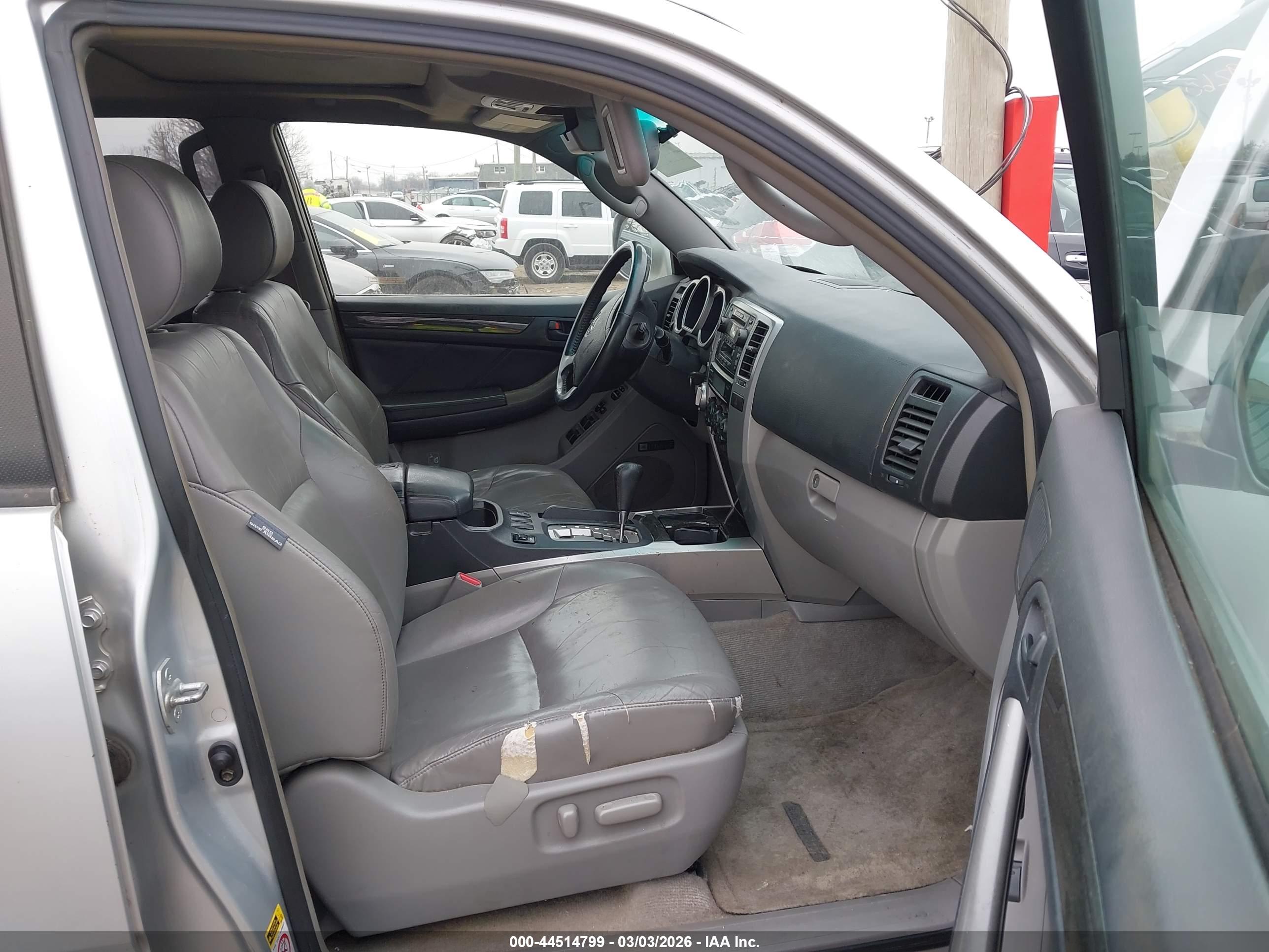TOYOTA 4RUNNER image 5