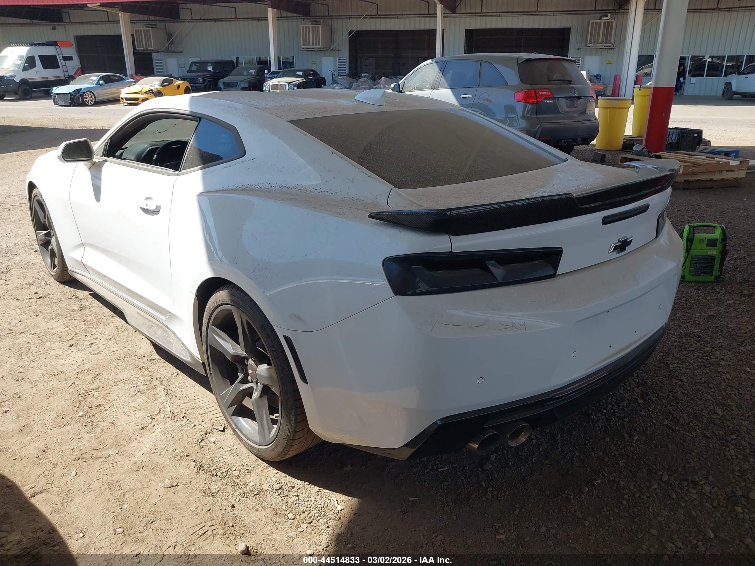 CHEVROLET CAMARO image 3