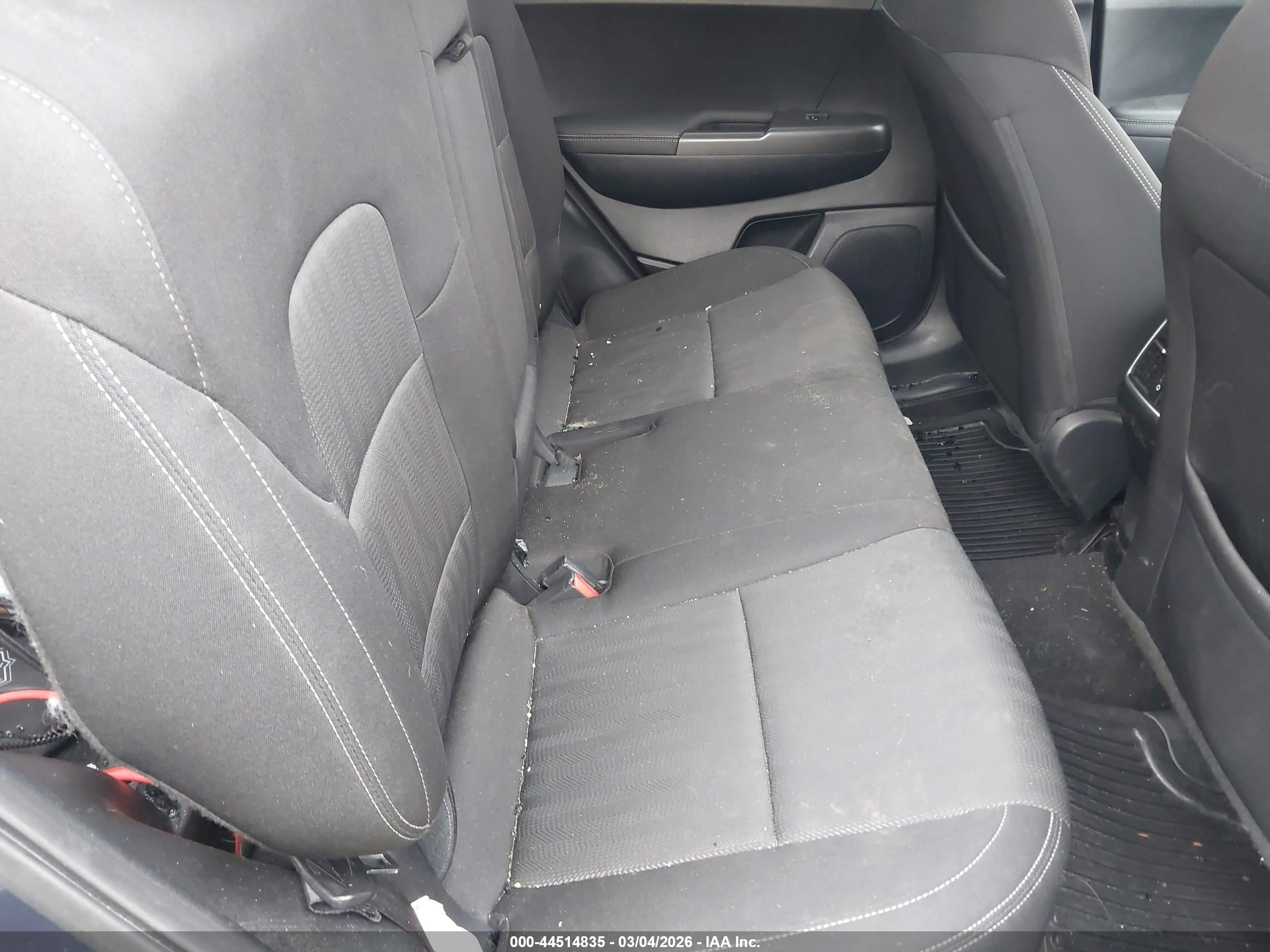 KIA SPORTAGE image 8