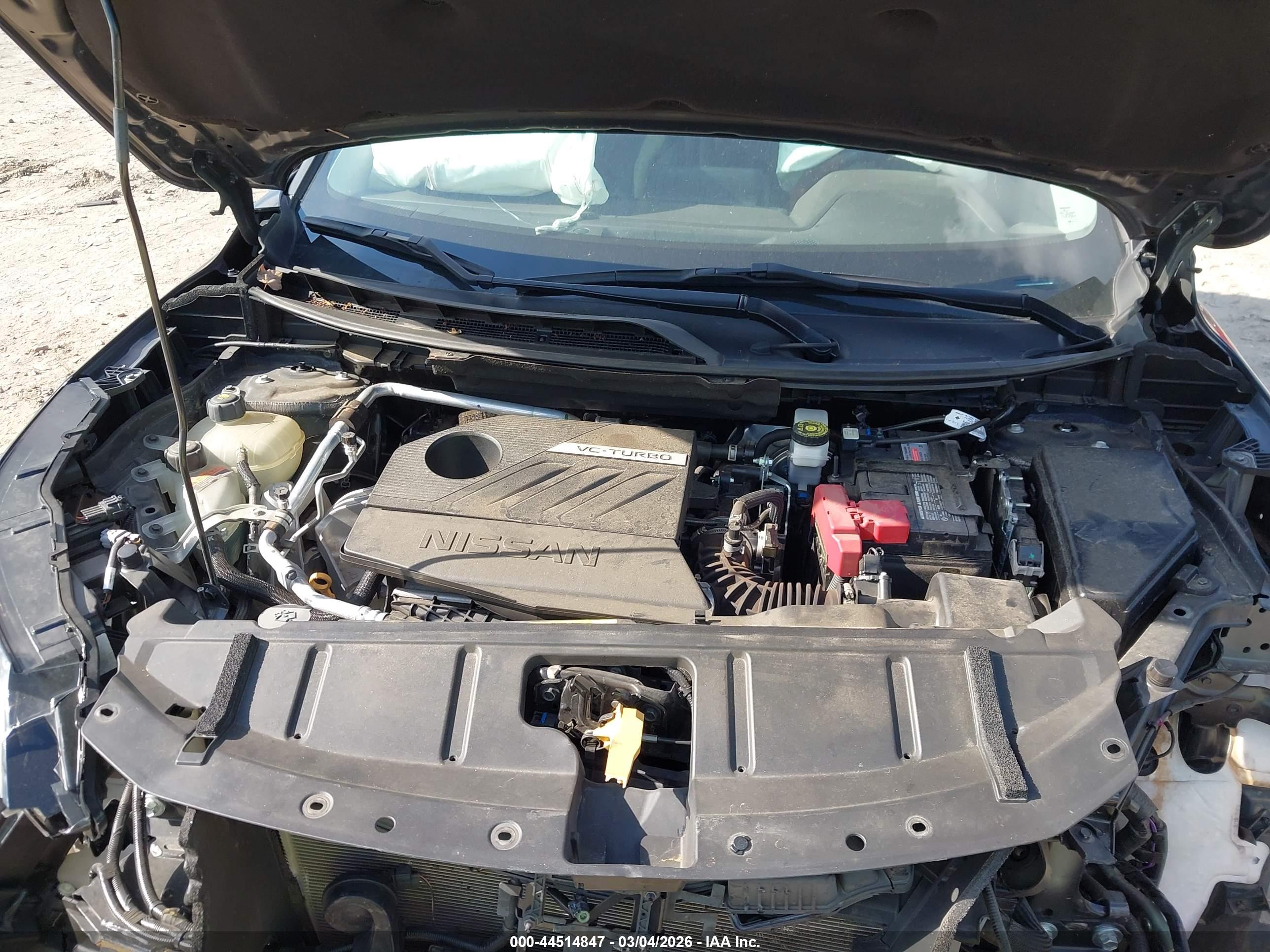 NISSAN ROGUE image 10