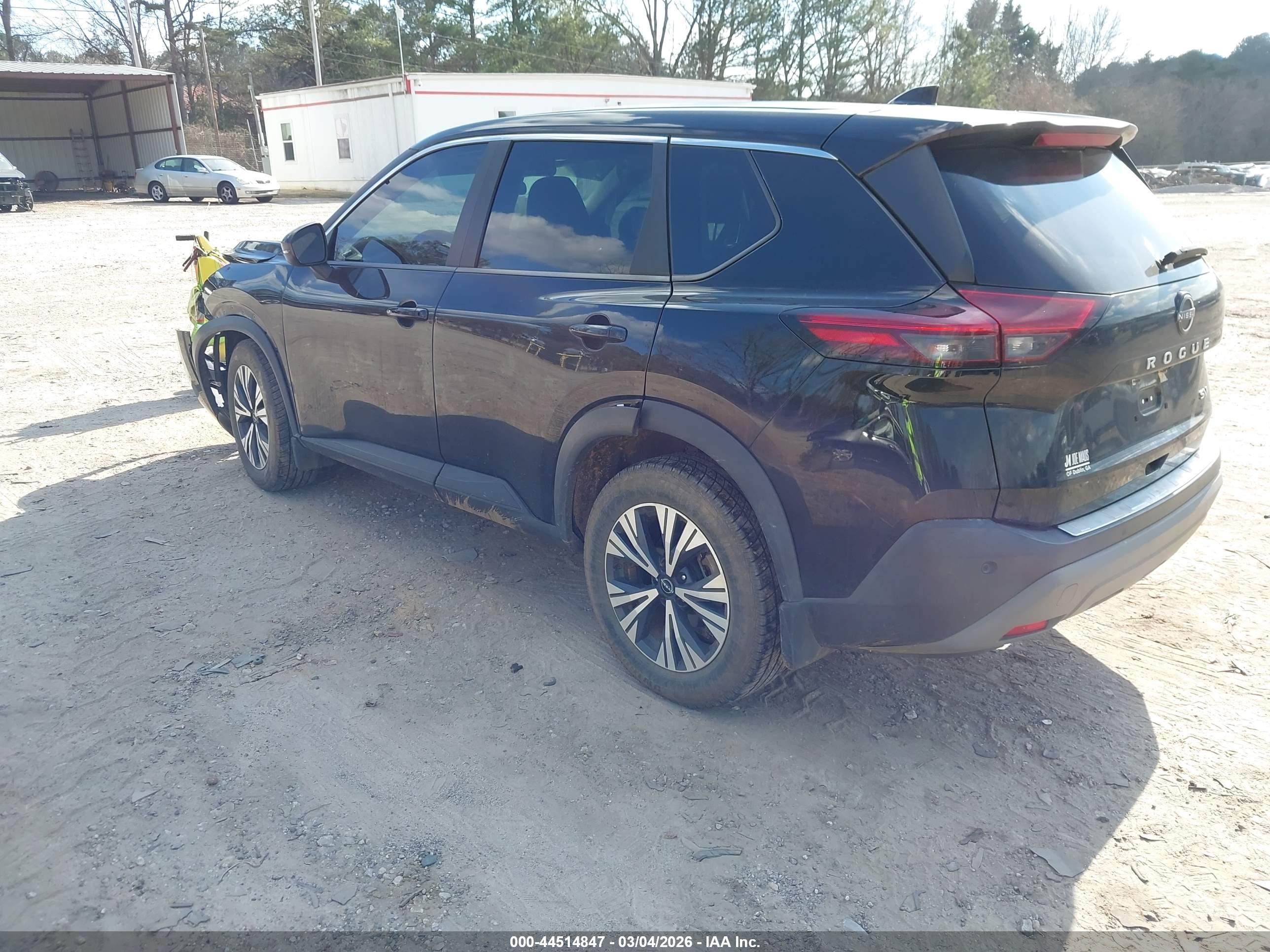 NISSAN ROGUE image 3