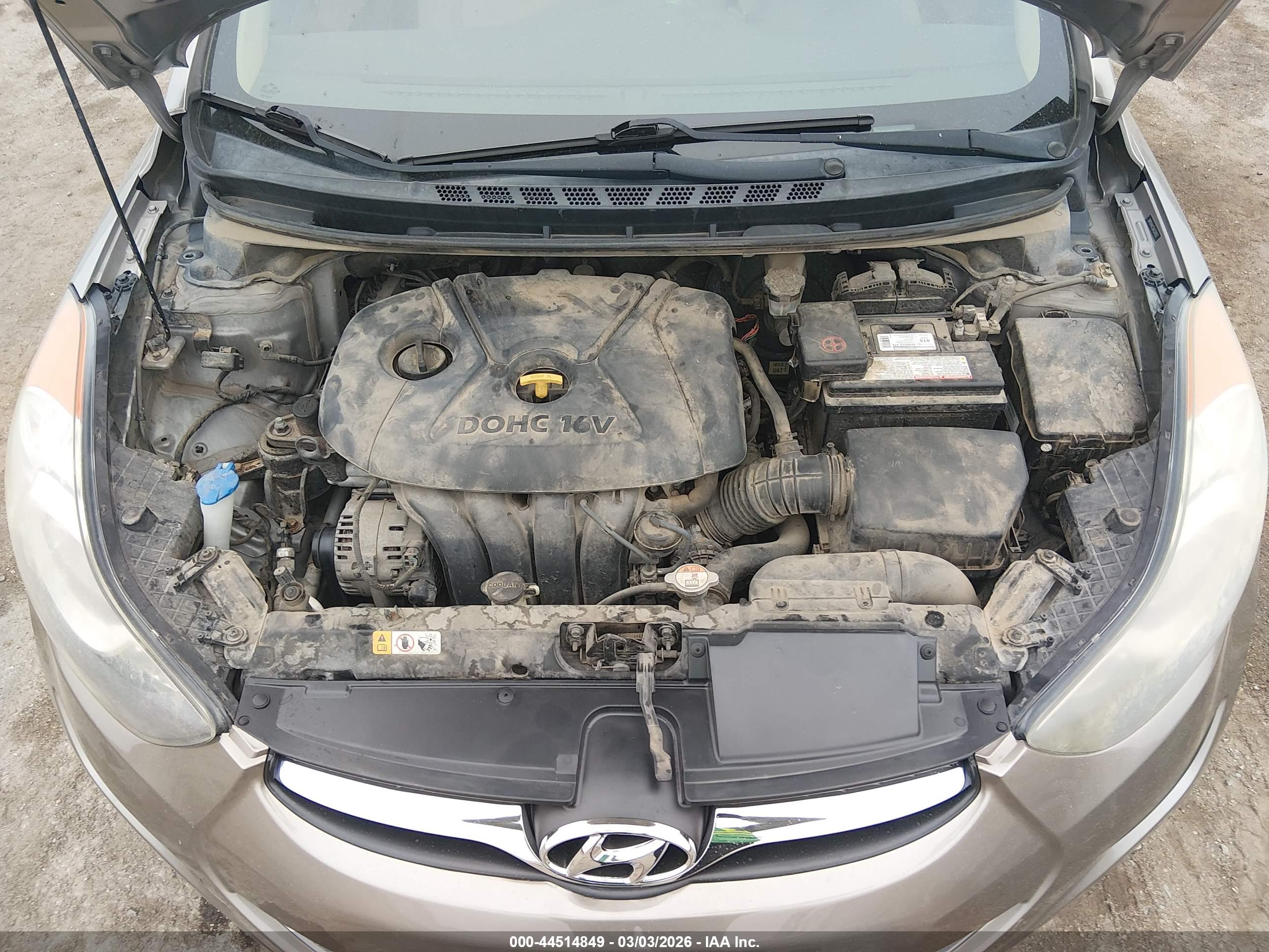 HYUNDAI ELANTRA image 10