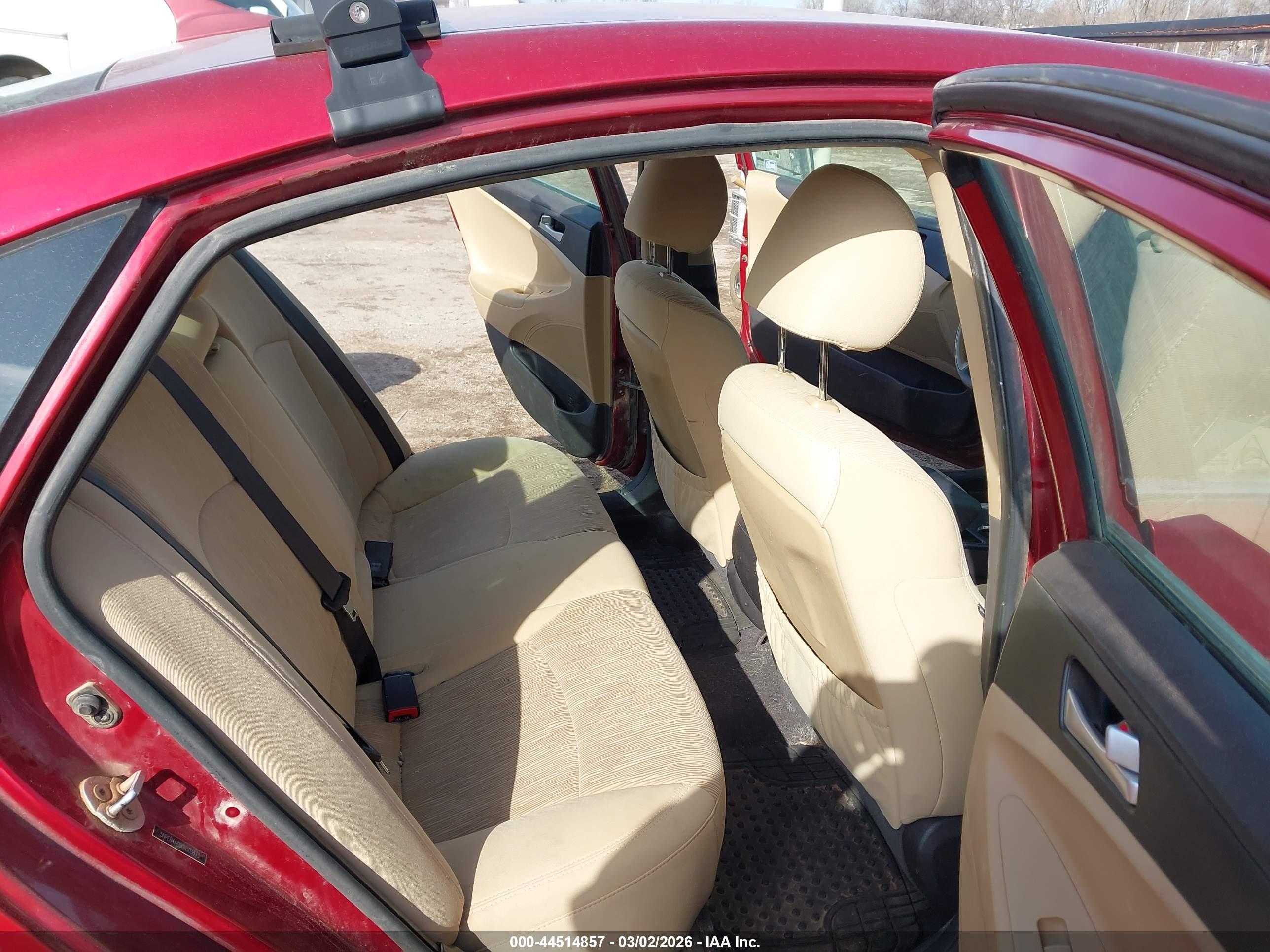 HYUNDAI SONATA image 8