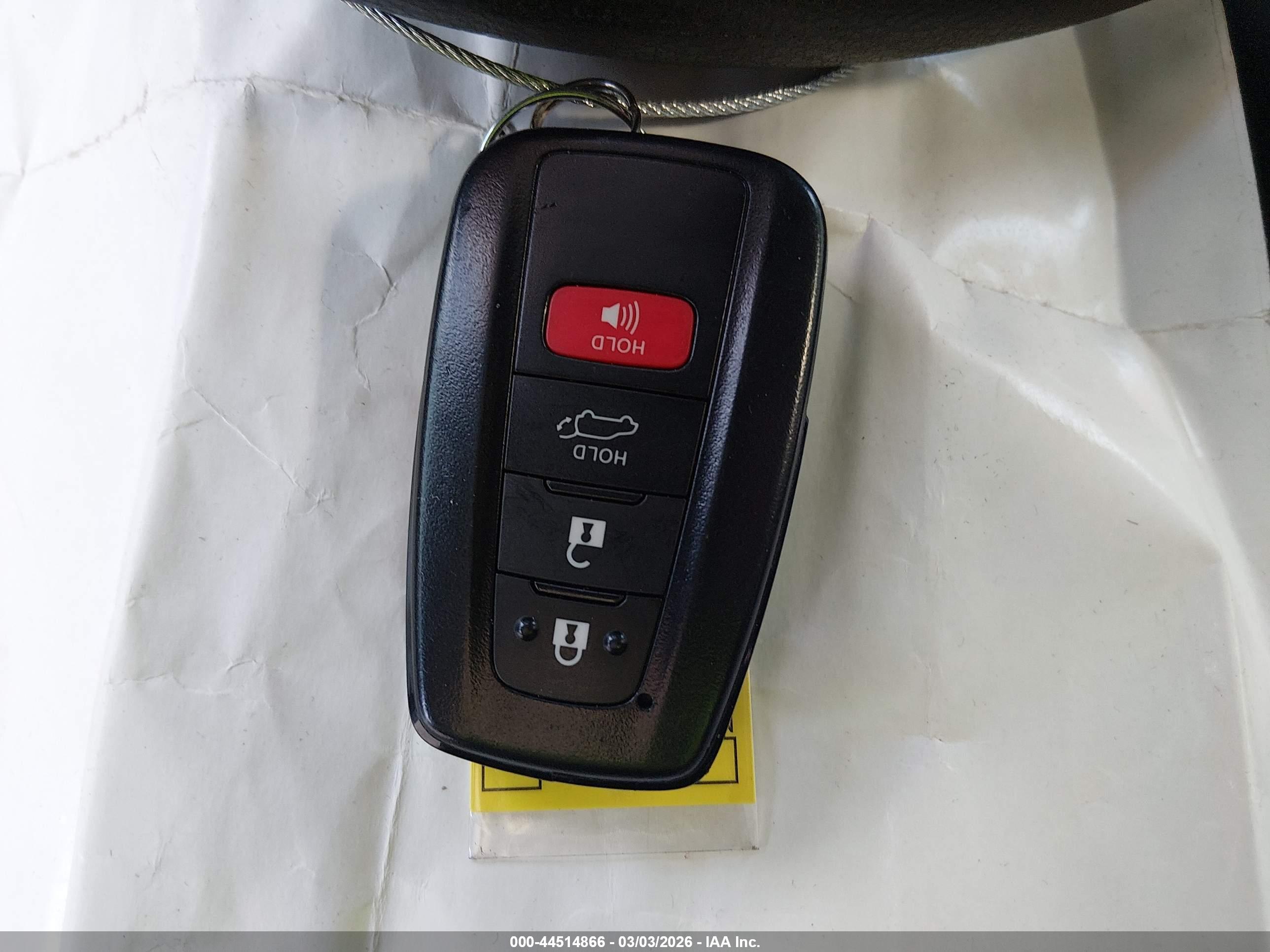 TOYOTA RAV4 image 11