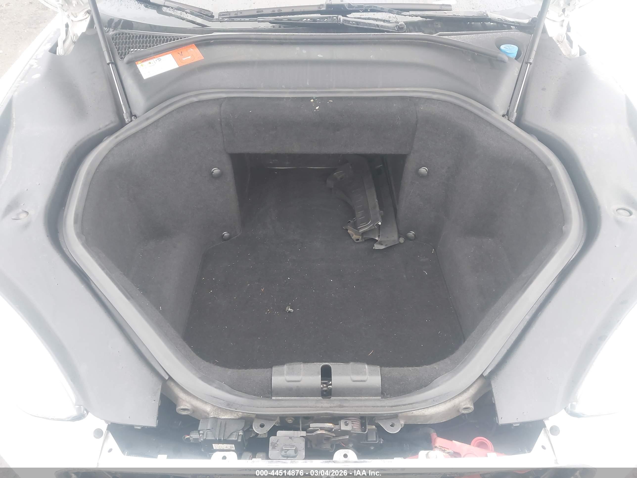 TESLA MODEL image 10