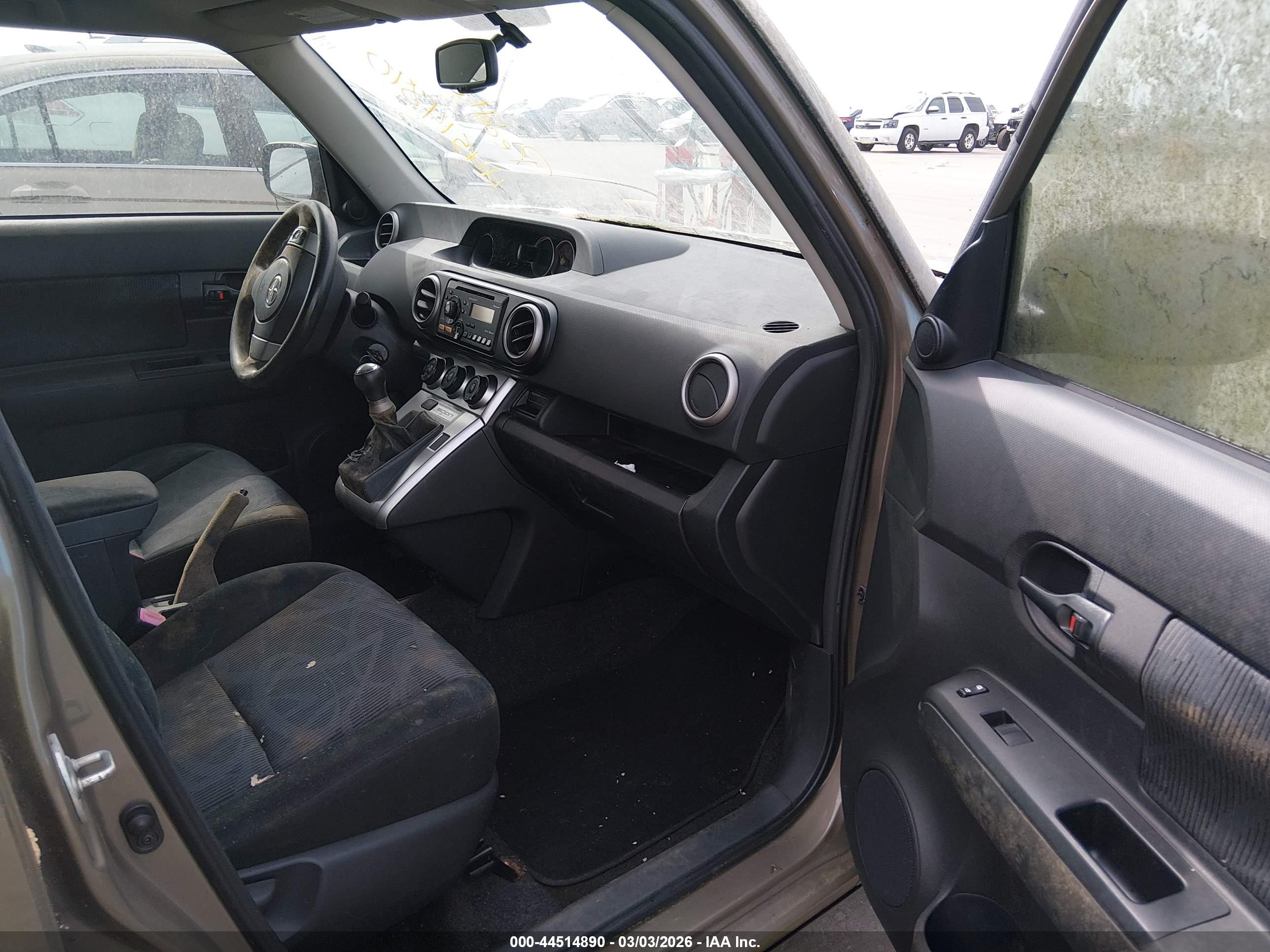 SCION XB image 5