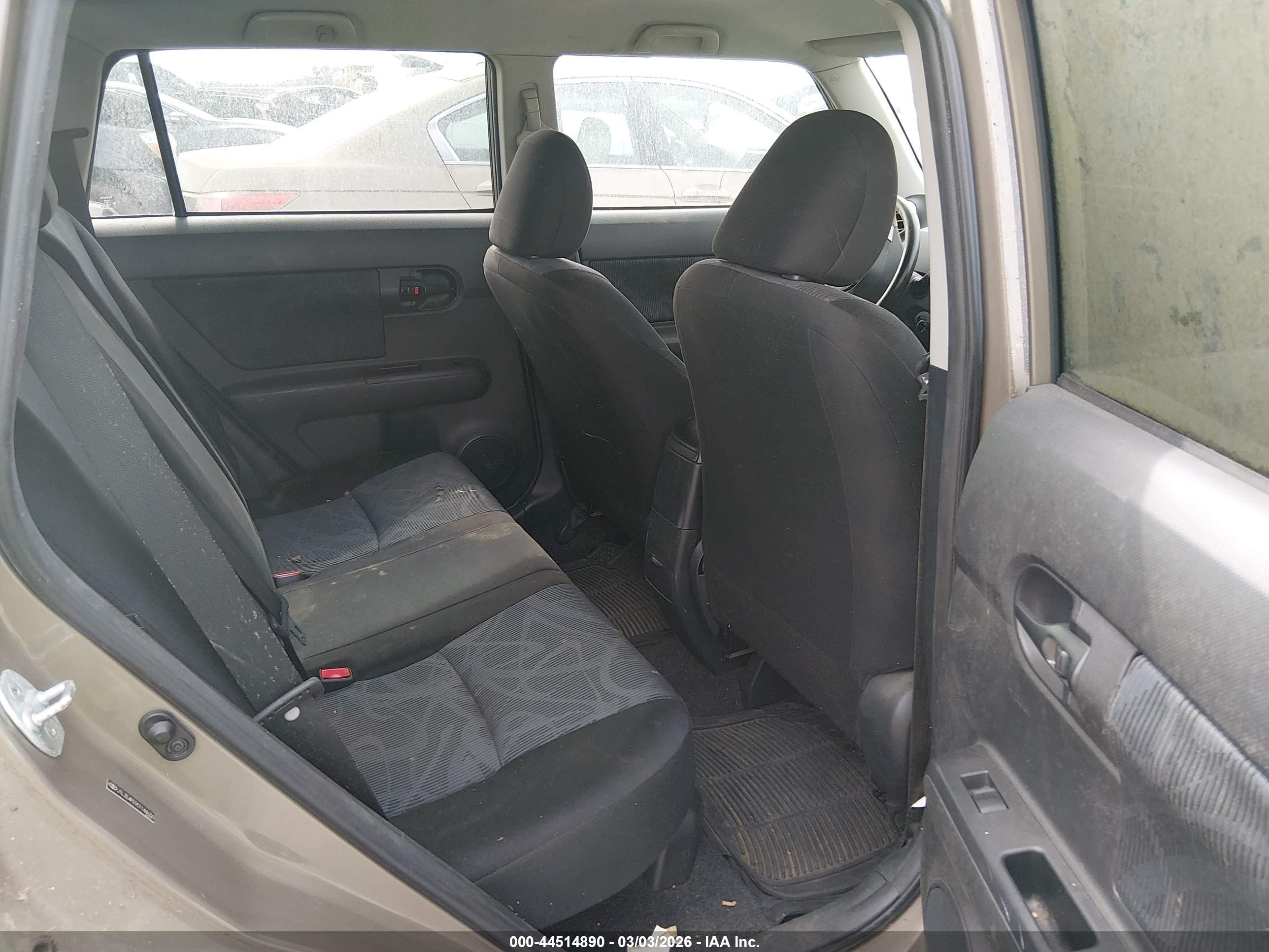 SCION XB image 8