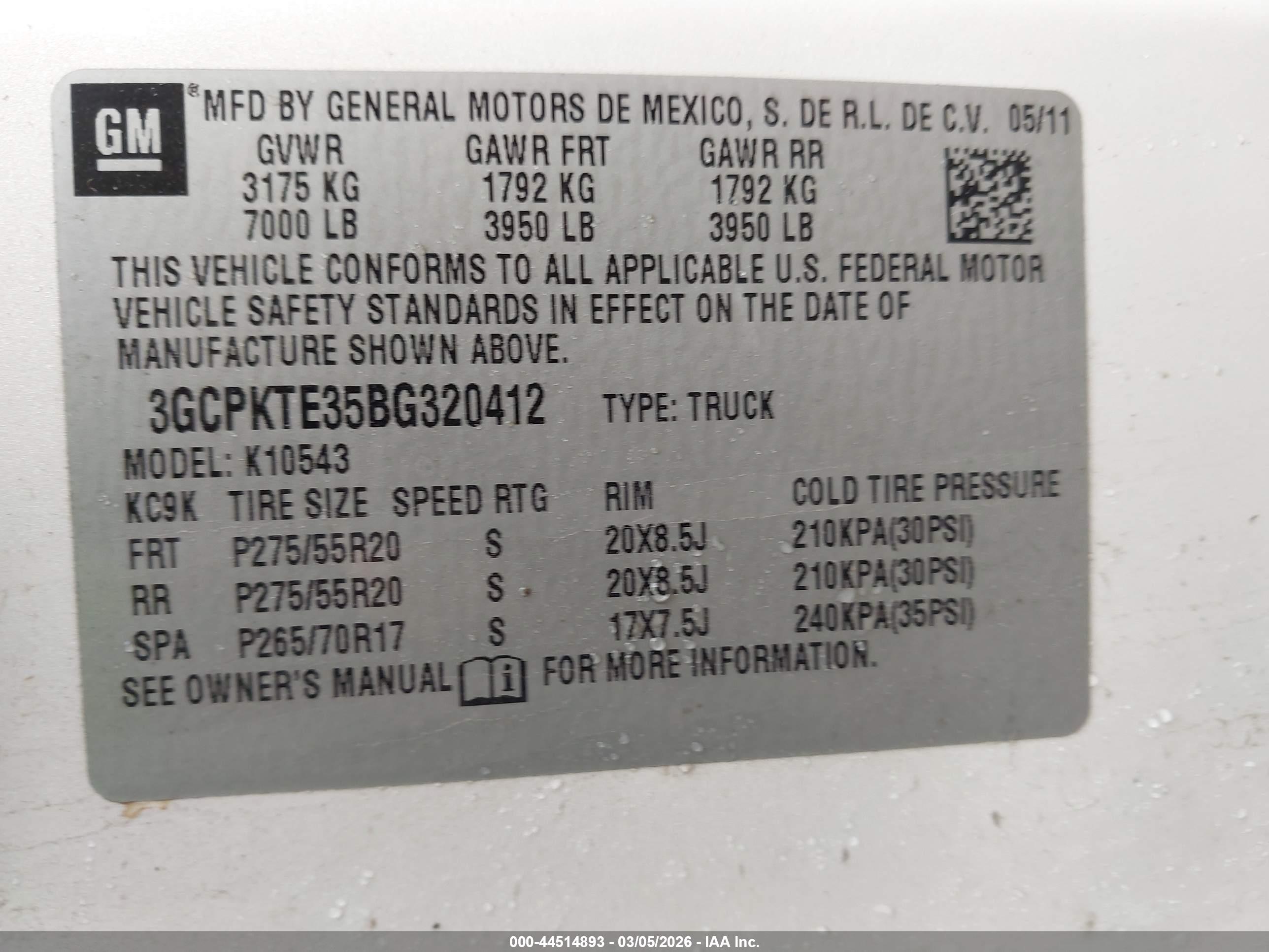 CHEVROLET SILVERADO image 9