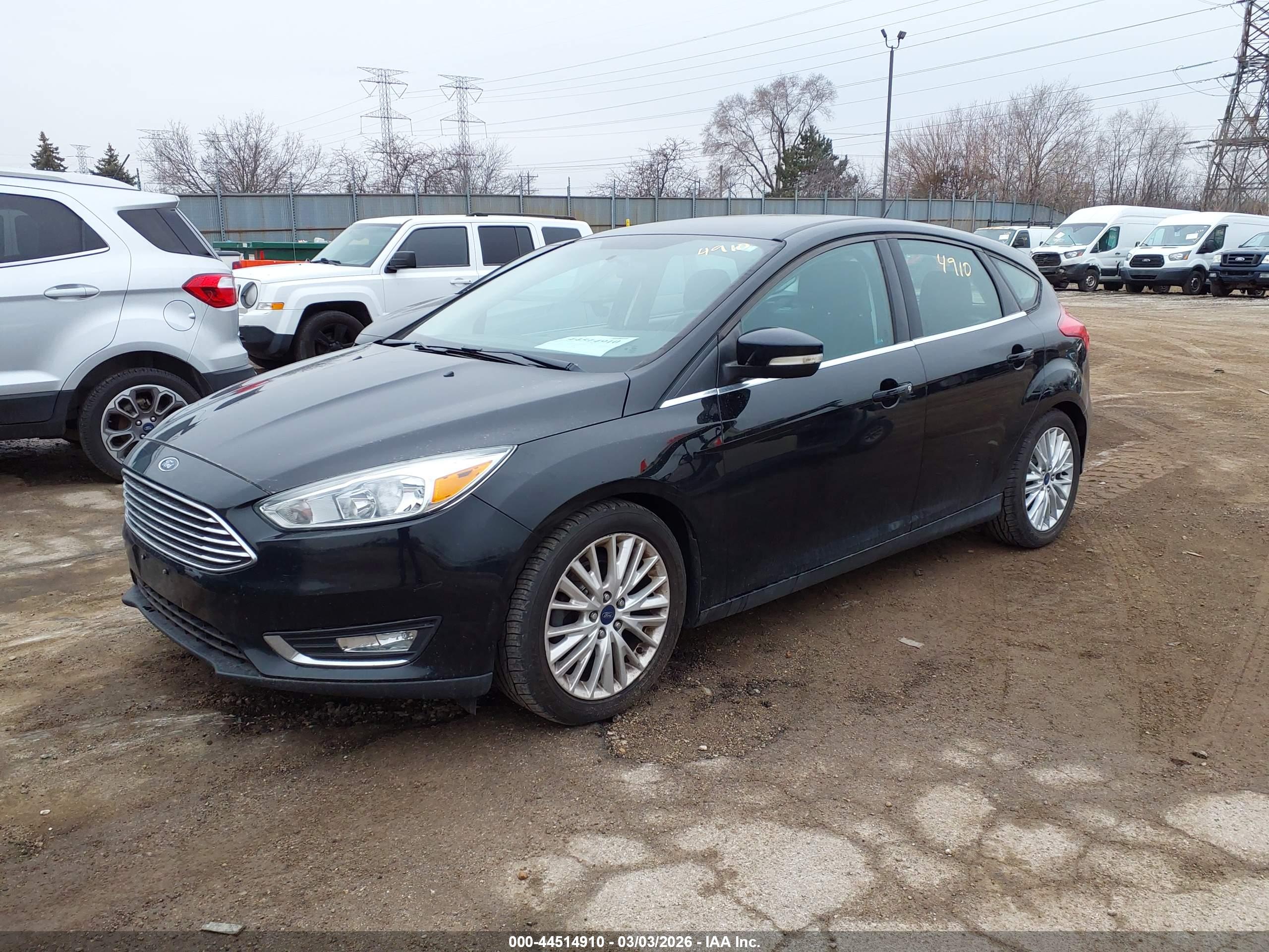 FORD FOCUS image 2