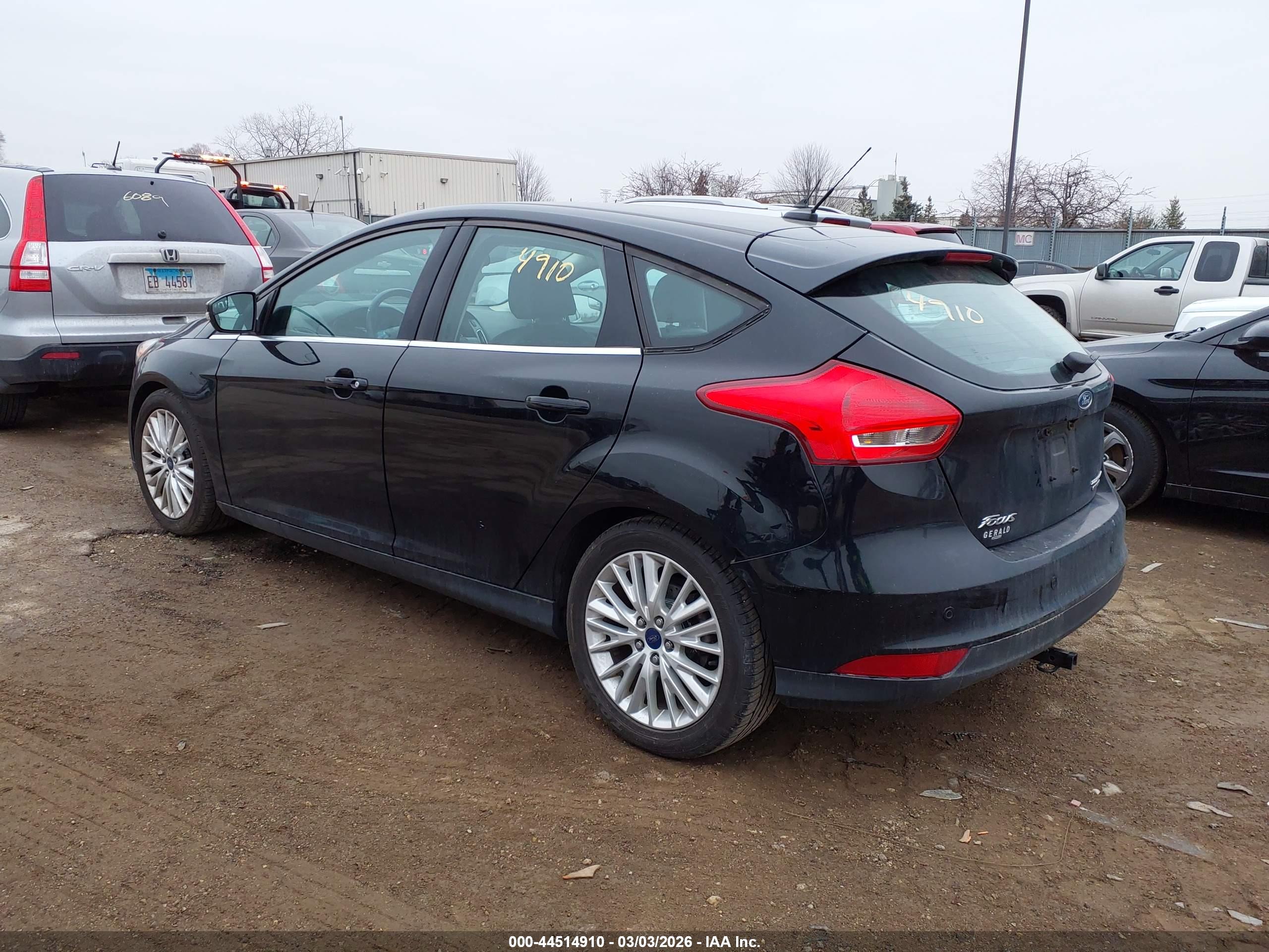 FORD FOCUS image 3