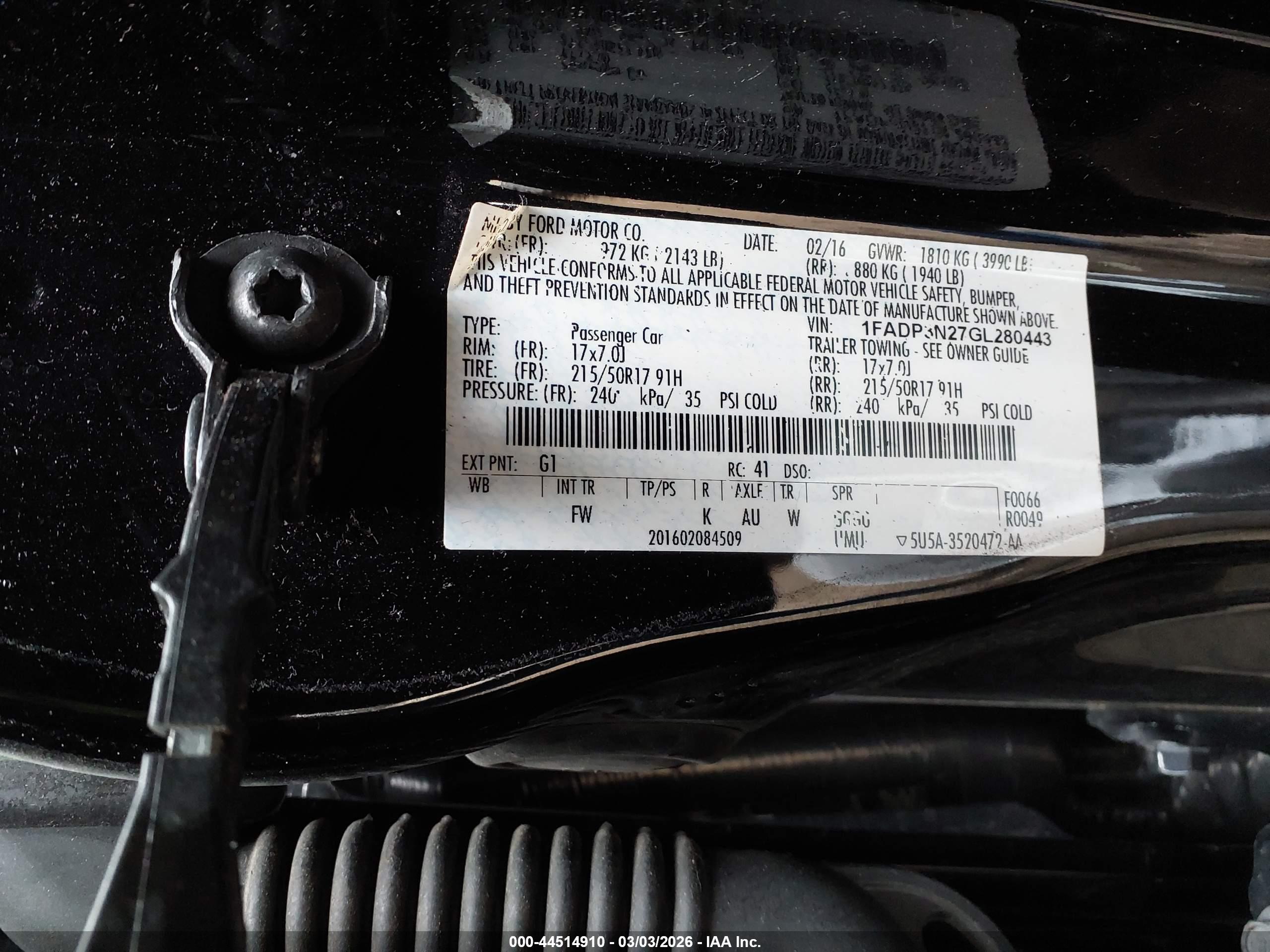 FORD FOCUS image 9