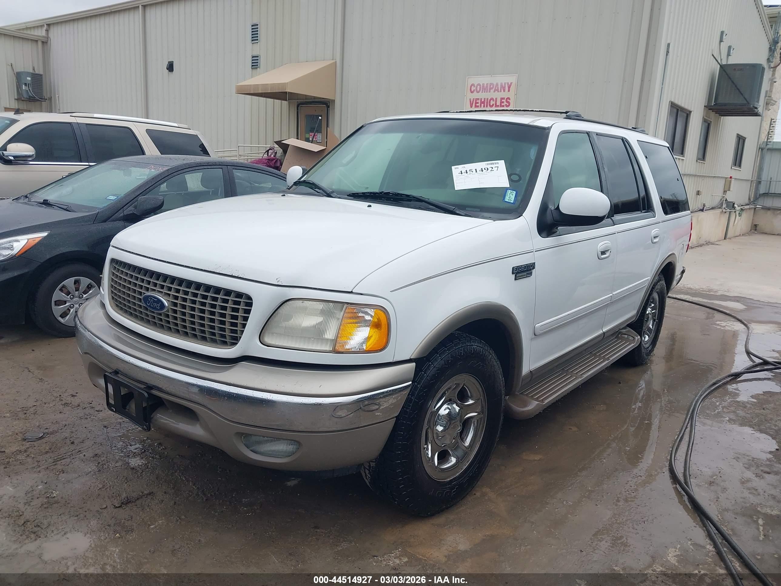 FORD EXPEDITION image 2