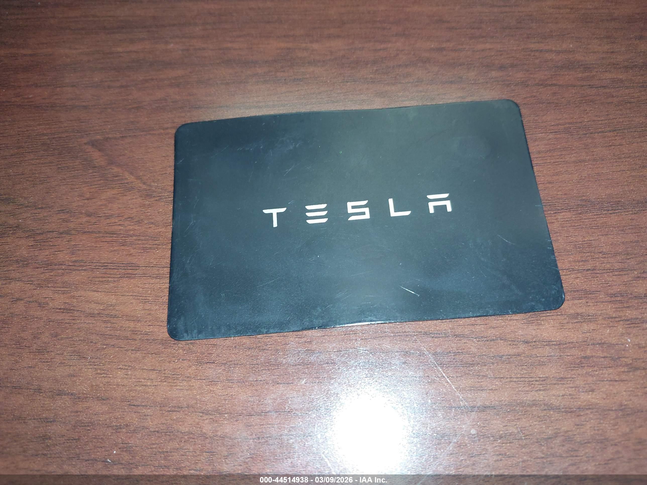 TESLA MODEL image 11