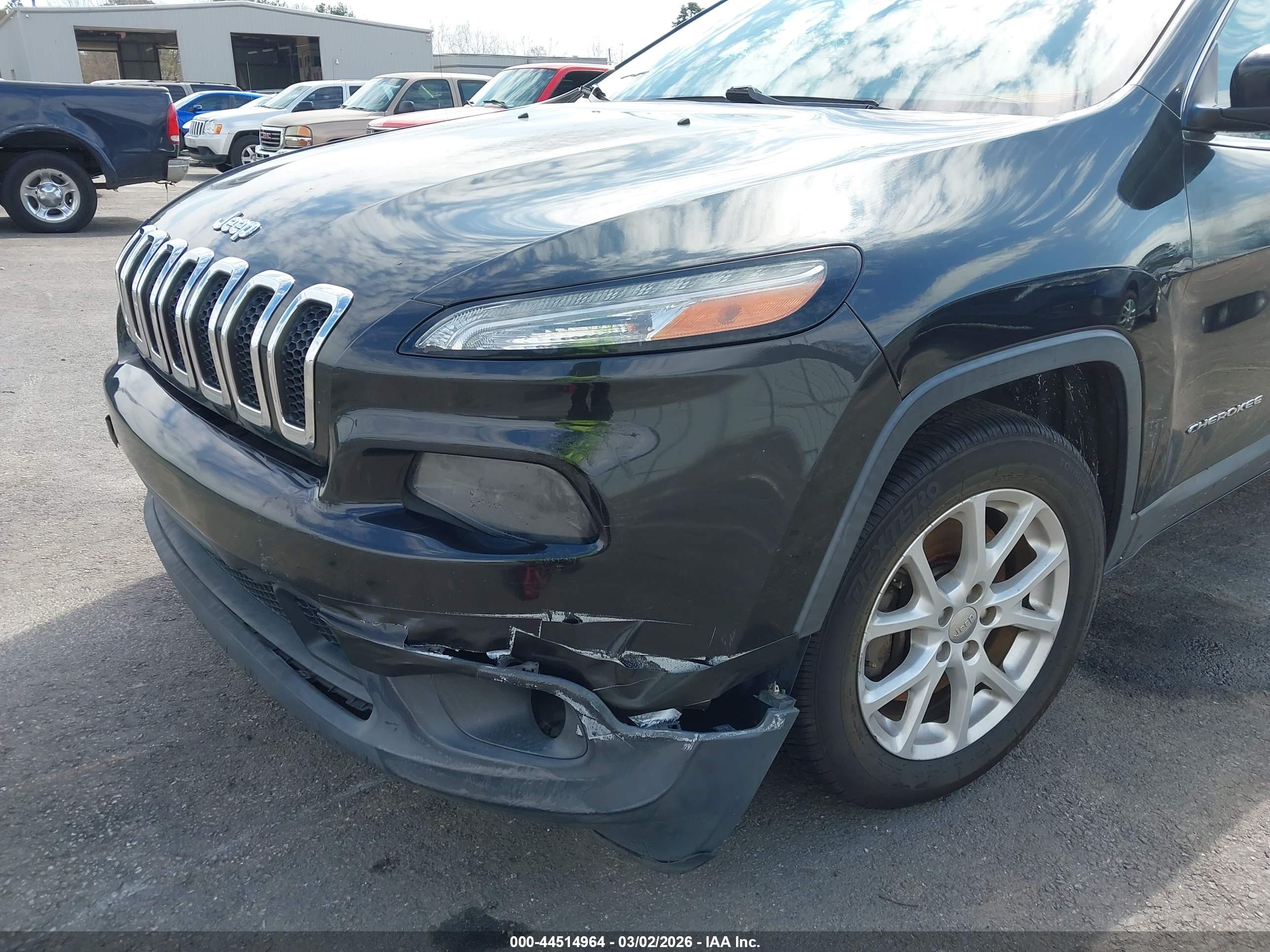 JEEP CHEROKEE image 6