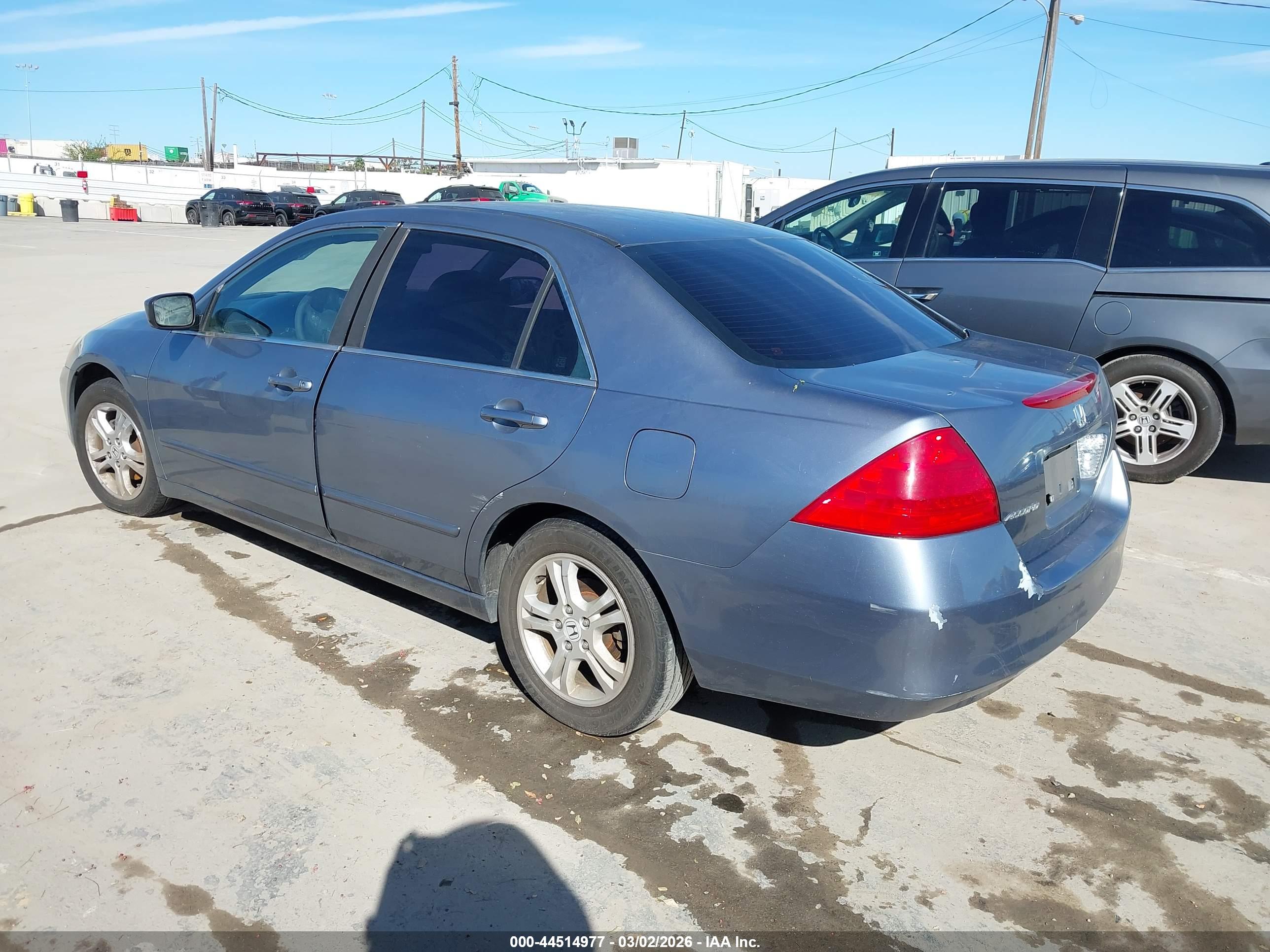 HONDA ACCORD image 3