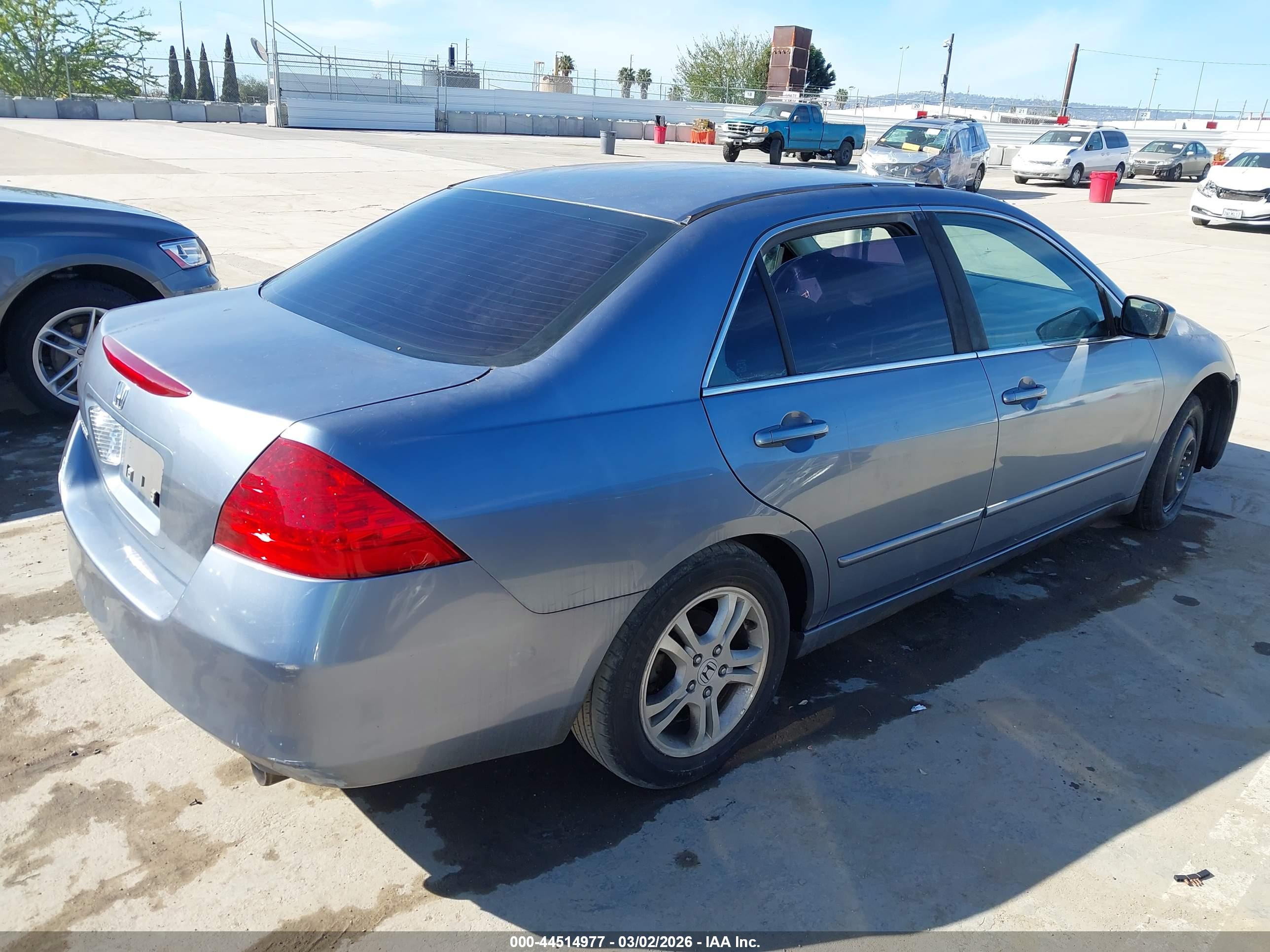 HONDA ACCORD image 4