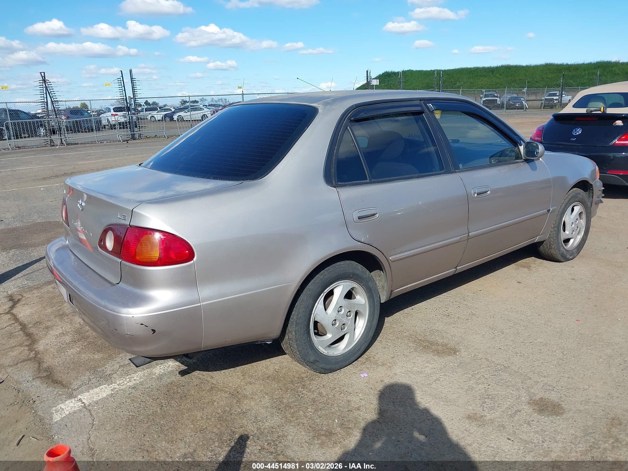 TOYOTA COROLLA image 4