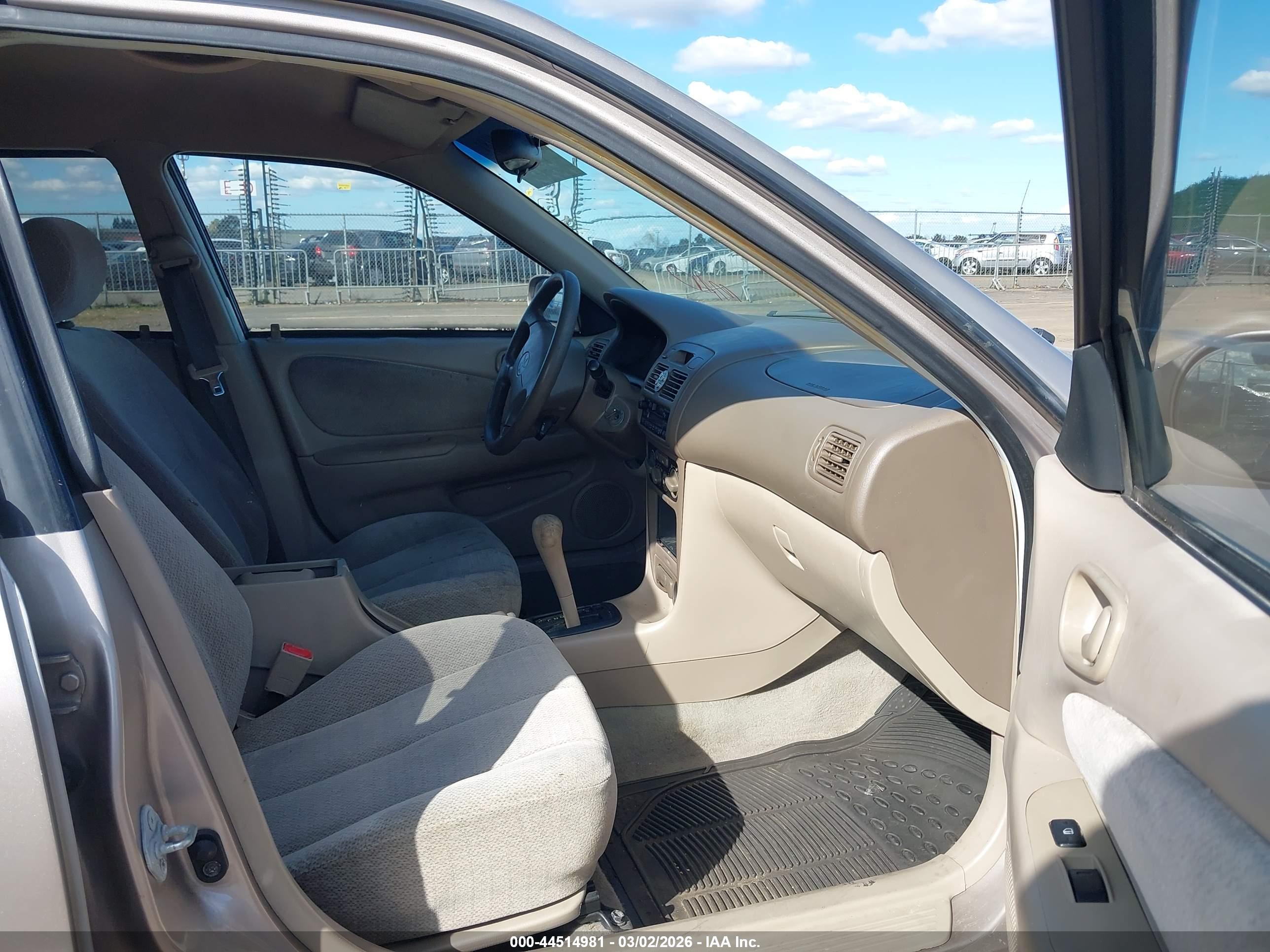 TOYOTA COROLLA image 5