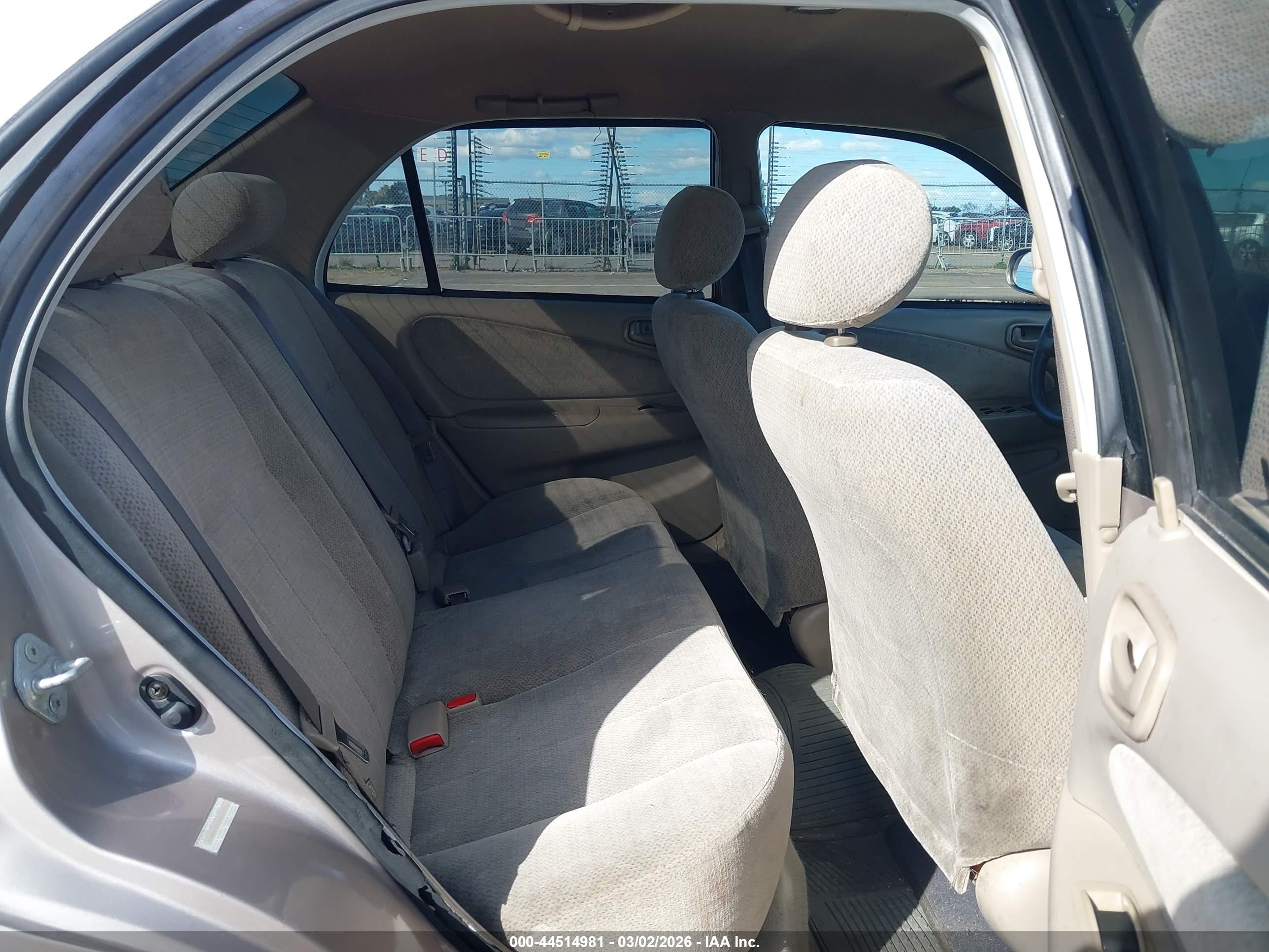 TOYOTA COROLLA image 8