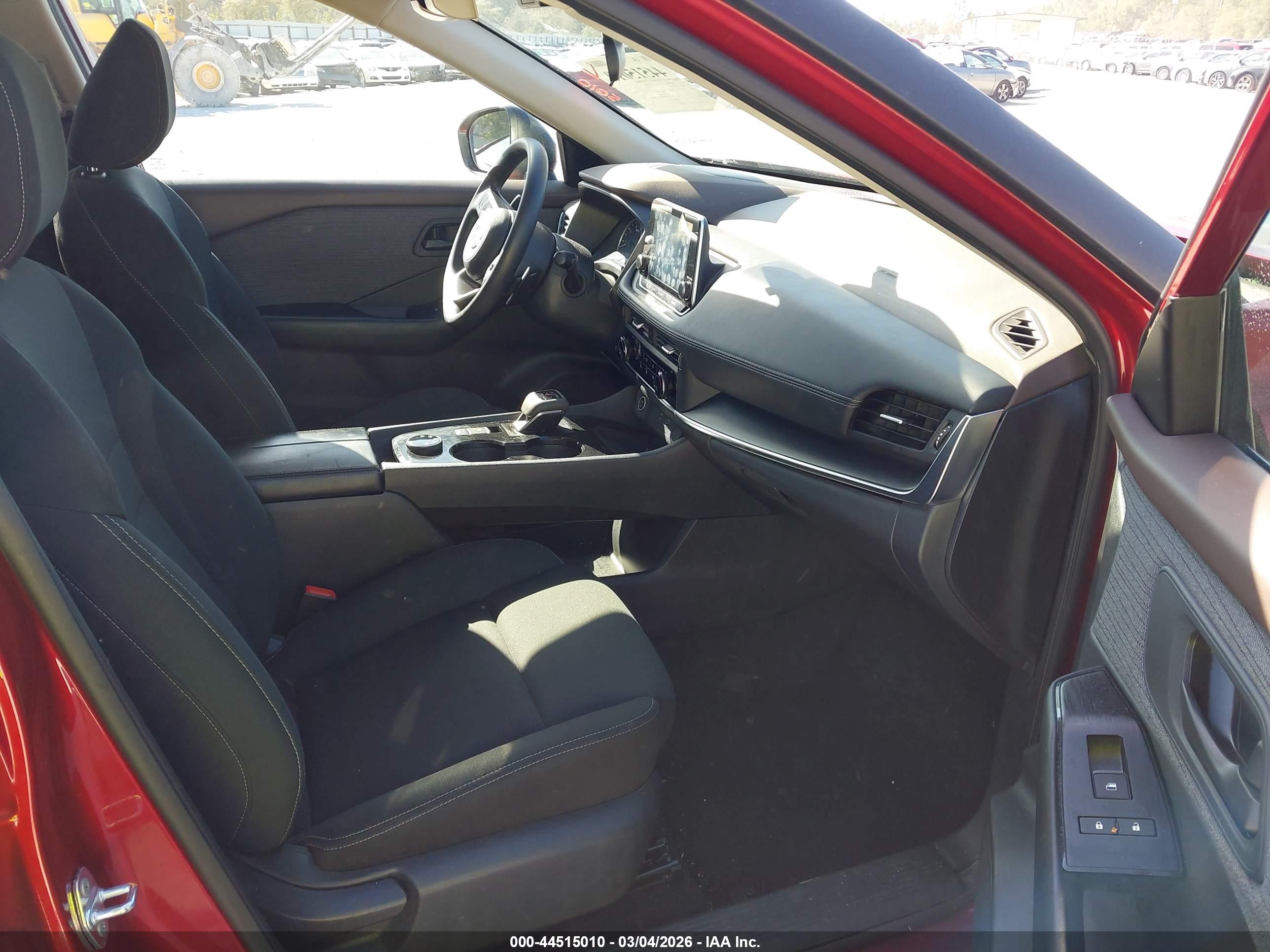 NISSAN ROGUE image 5