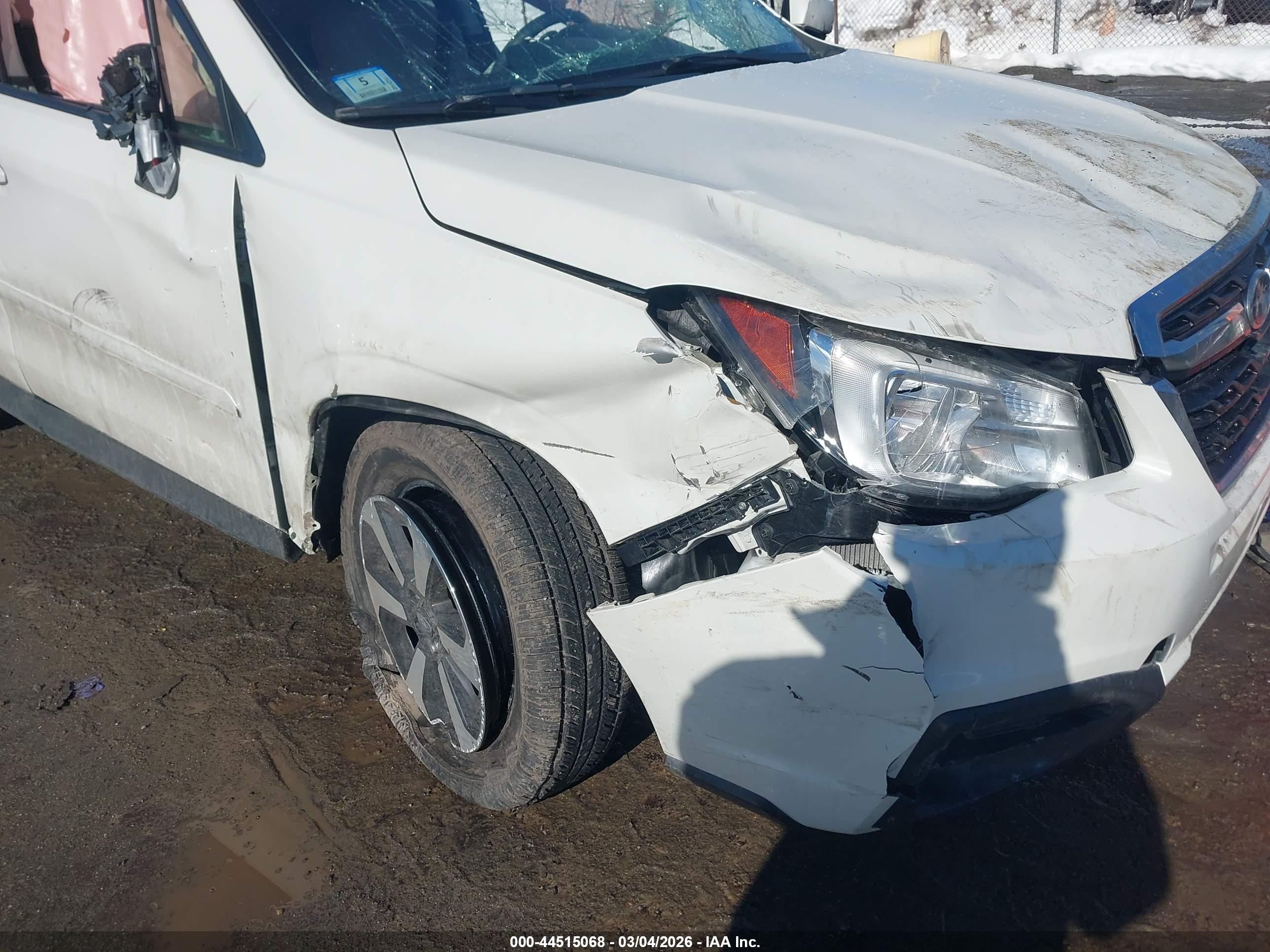 SUBARU FORESTER image 6