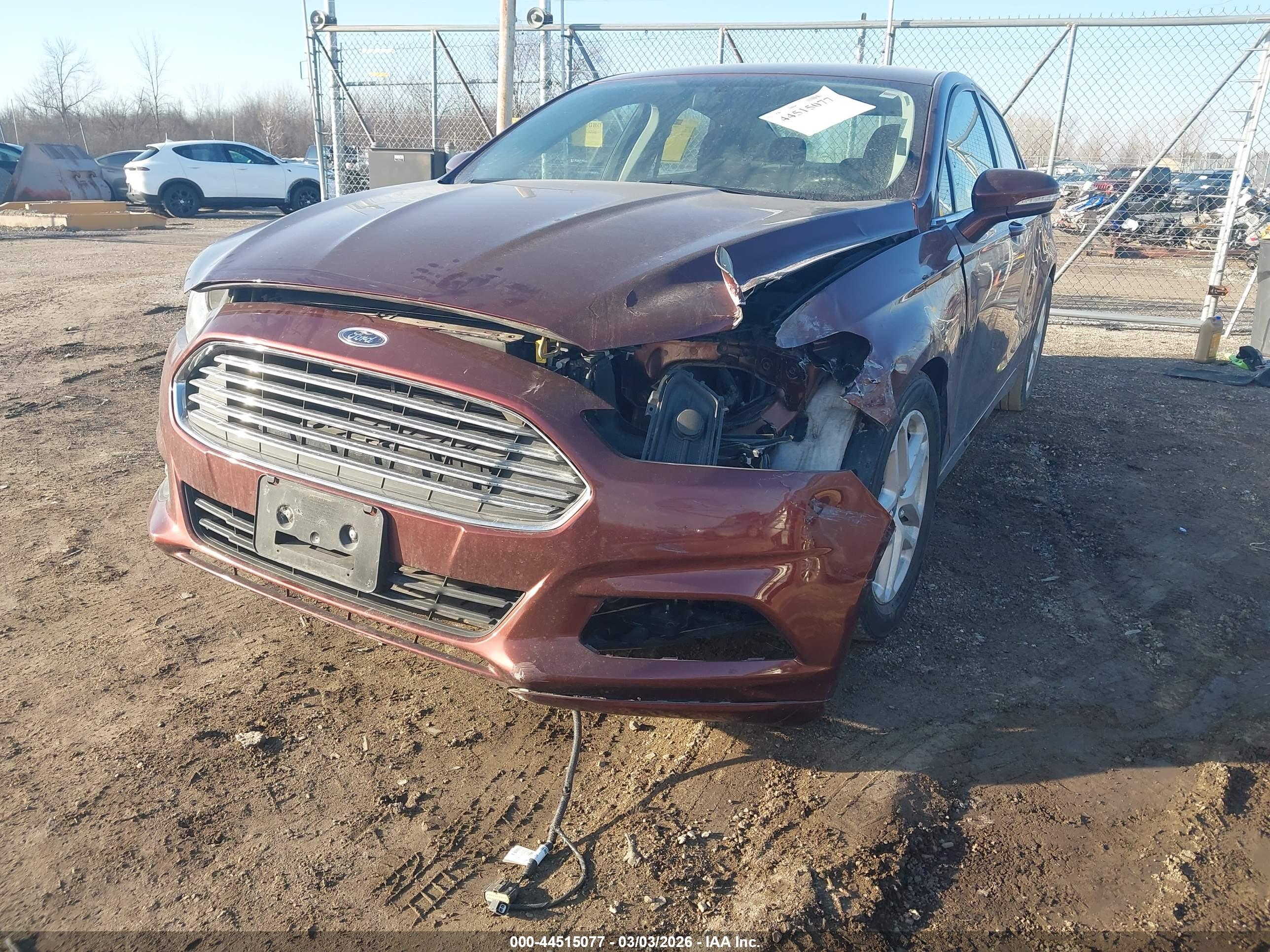 FORD FUSION image 6
