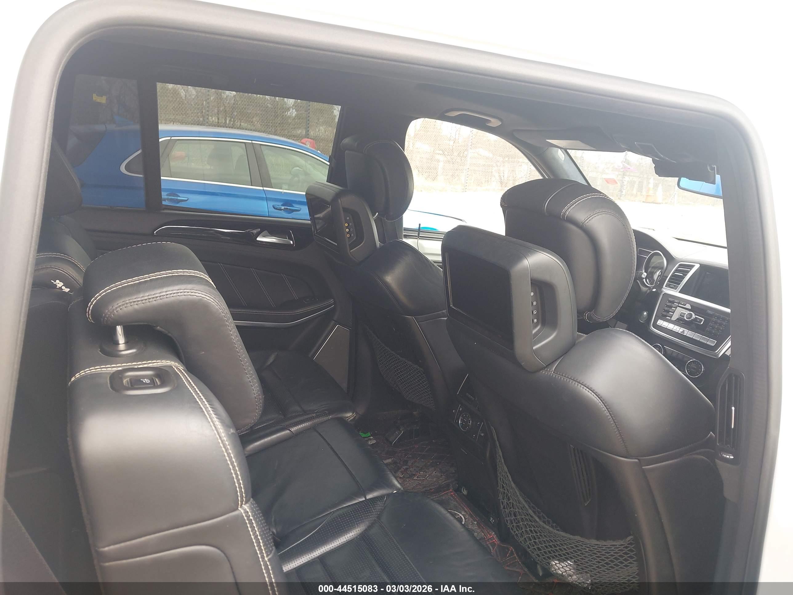 MERCEDES-BENZ GL image 8