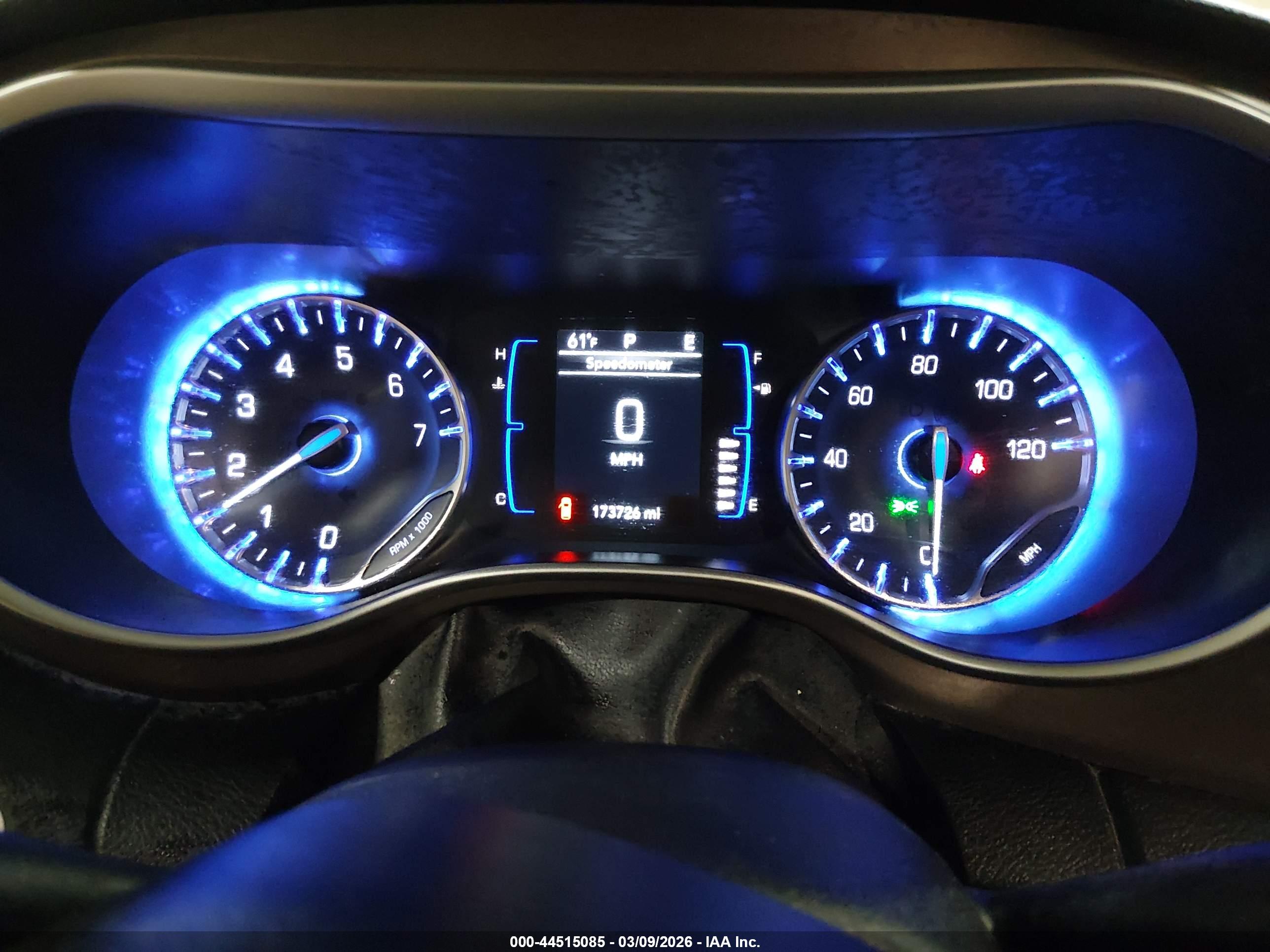 CHRYSLER VOYAGER image 7