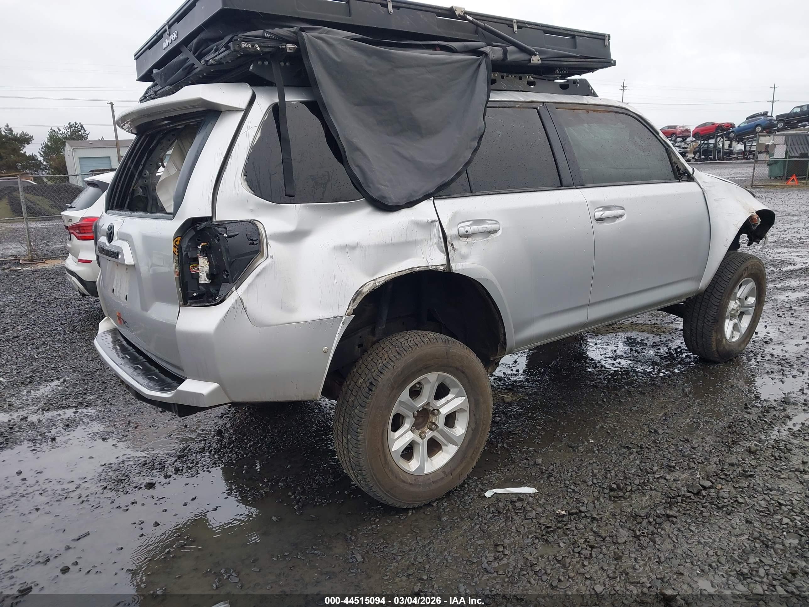 TOYOTA 4RUNNER image 4