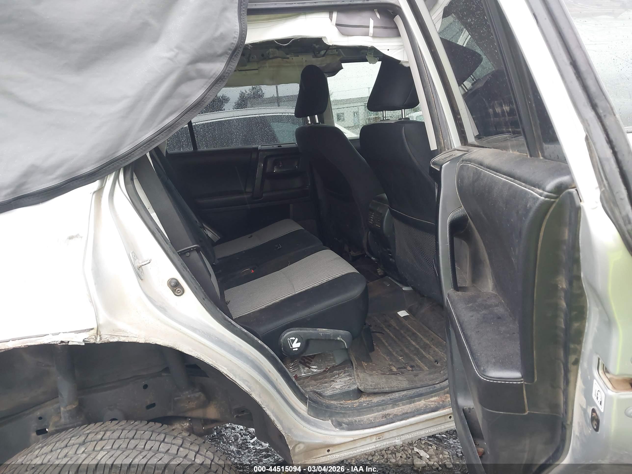 TOYOTA 4RUNNER image 8