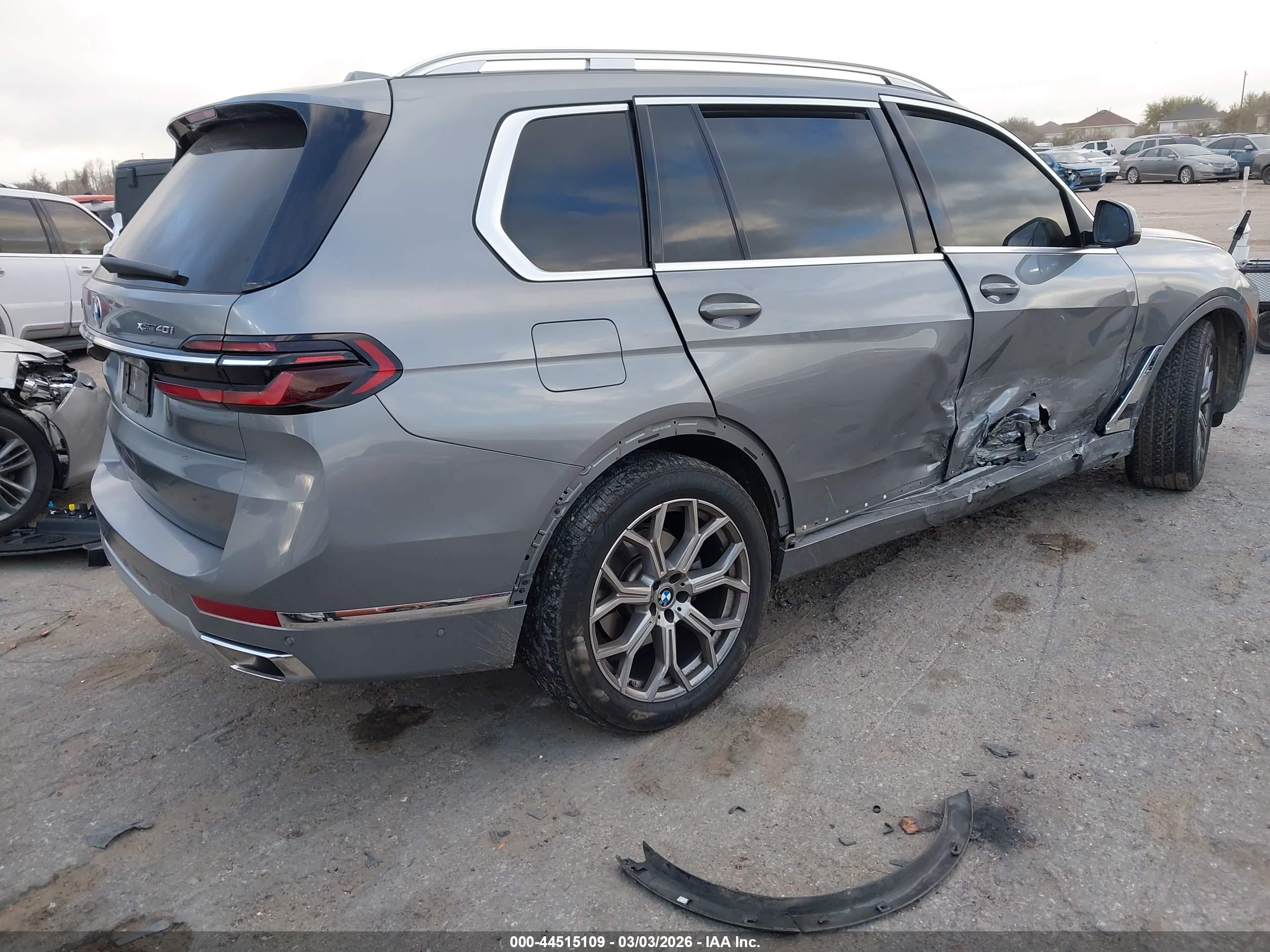 BMW X7 image 4