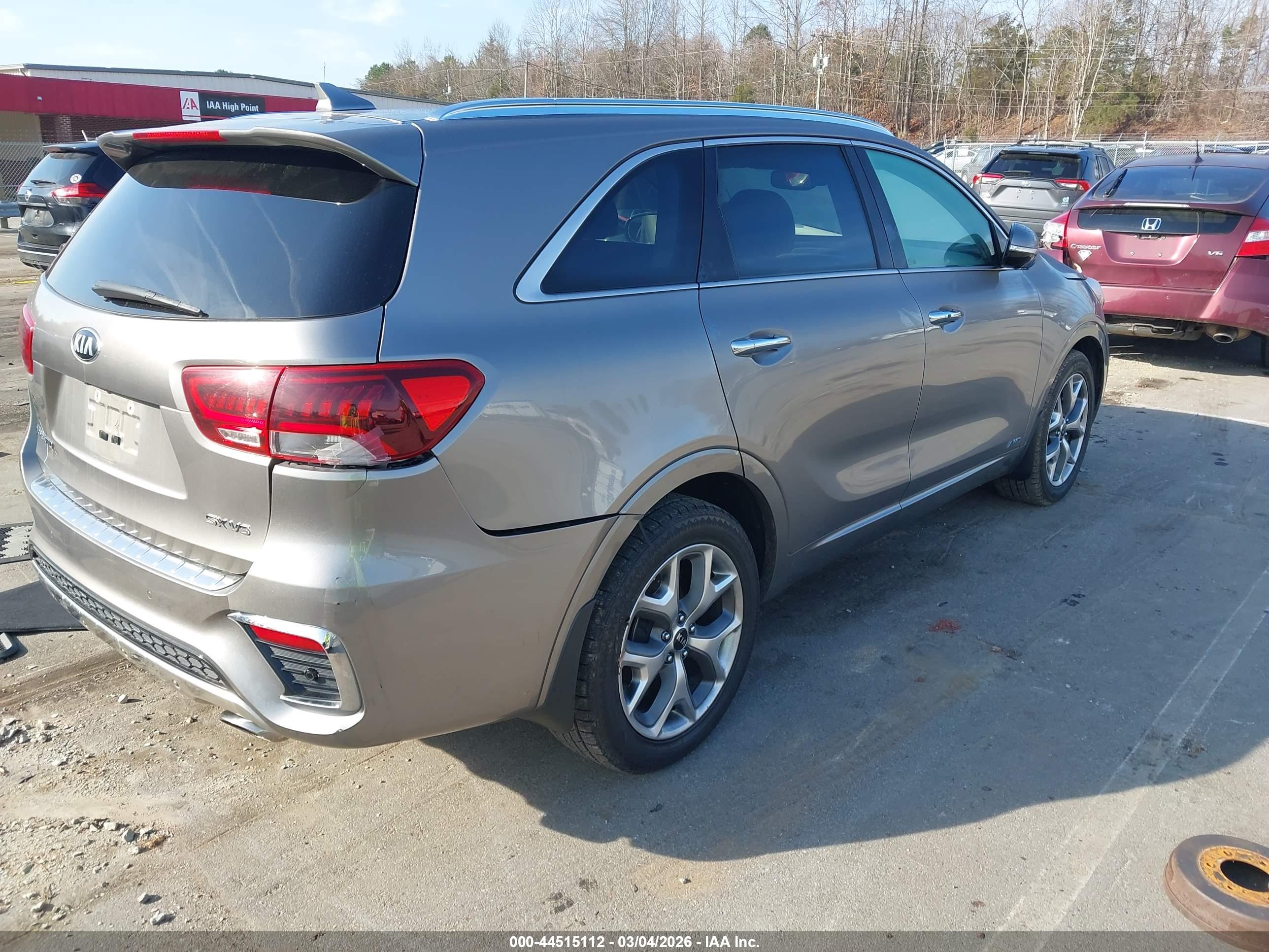 KIA SORENTO image 4